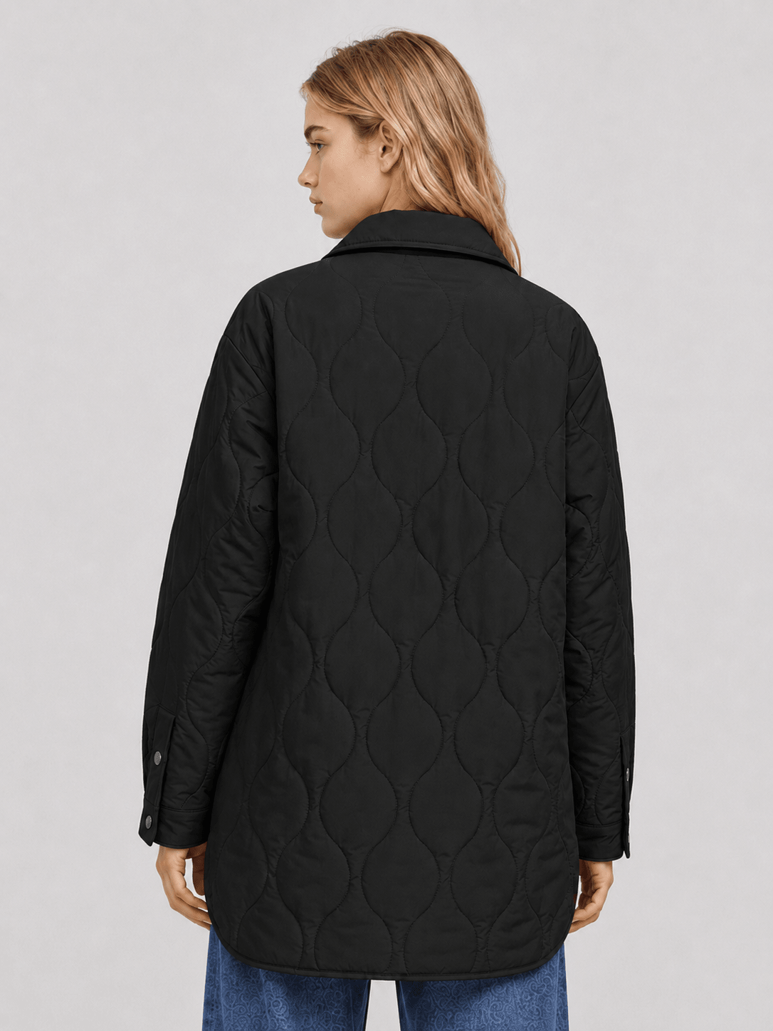YUCOLEN Women's Water Ripple Quilted Shacket Lightweight Button Down Coat with Pockets in Black