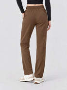 YUCOLEN Women's Heavyweight Water Resistant Sherpa Lined Sweatpants for Winter Snow in Brown
