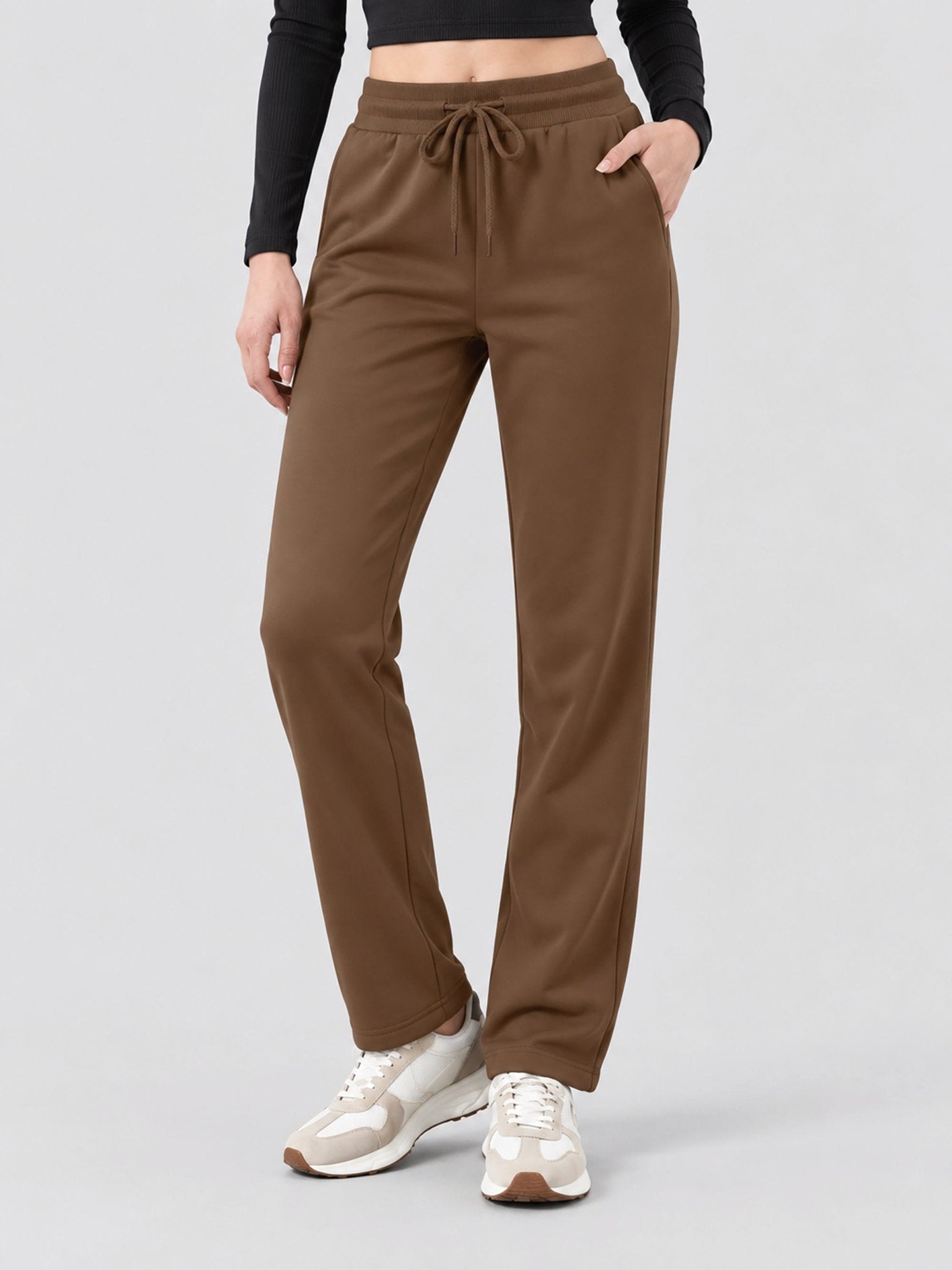 YUCOLEN Women's Heavyweight Water Resistant Sherpa Lined Sweatpants for Winter Snow in Brown