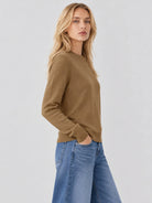 YUCOLEN Women's Soft Wool Blend Lightweight Crewneck Pullover Sweater in Camel