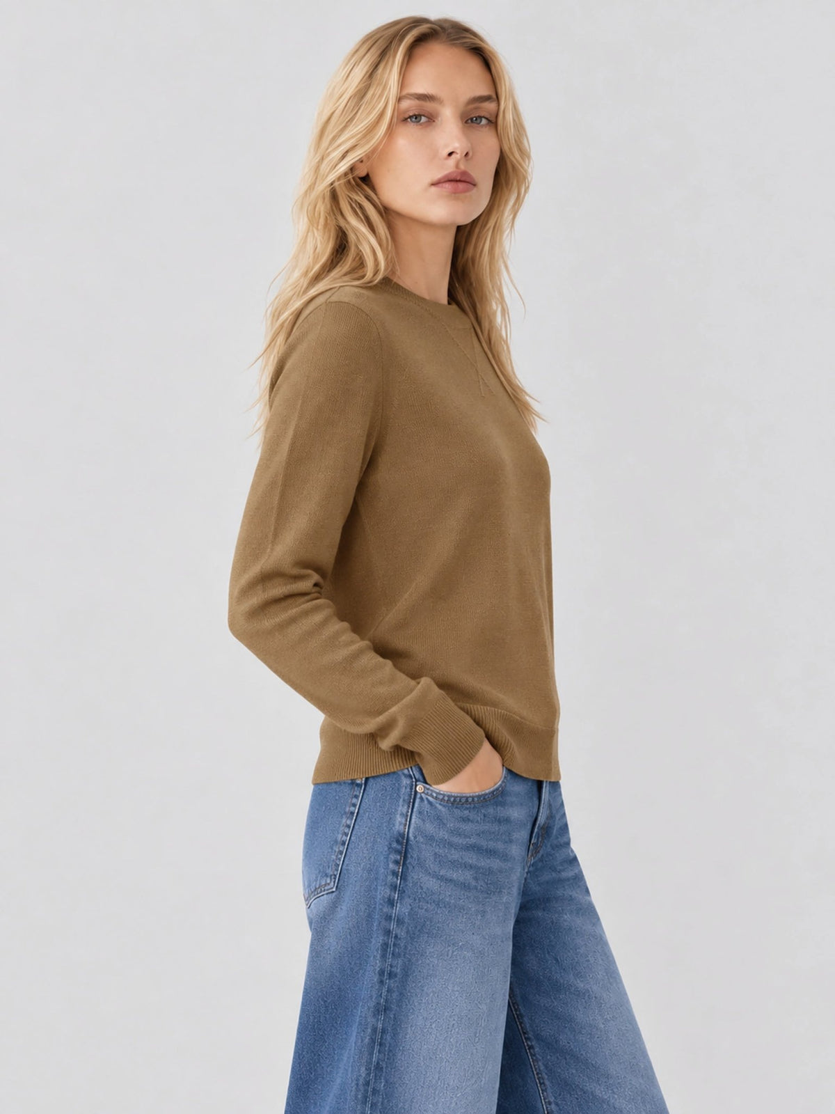 YUCOLEN Women's Soft Wool Blend Lightweight Crewneck Pullover Sweater in Camel