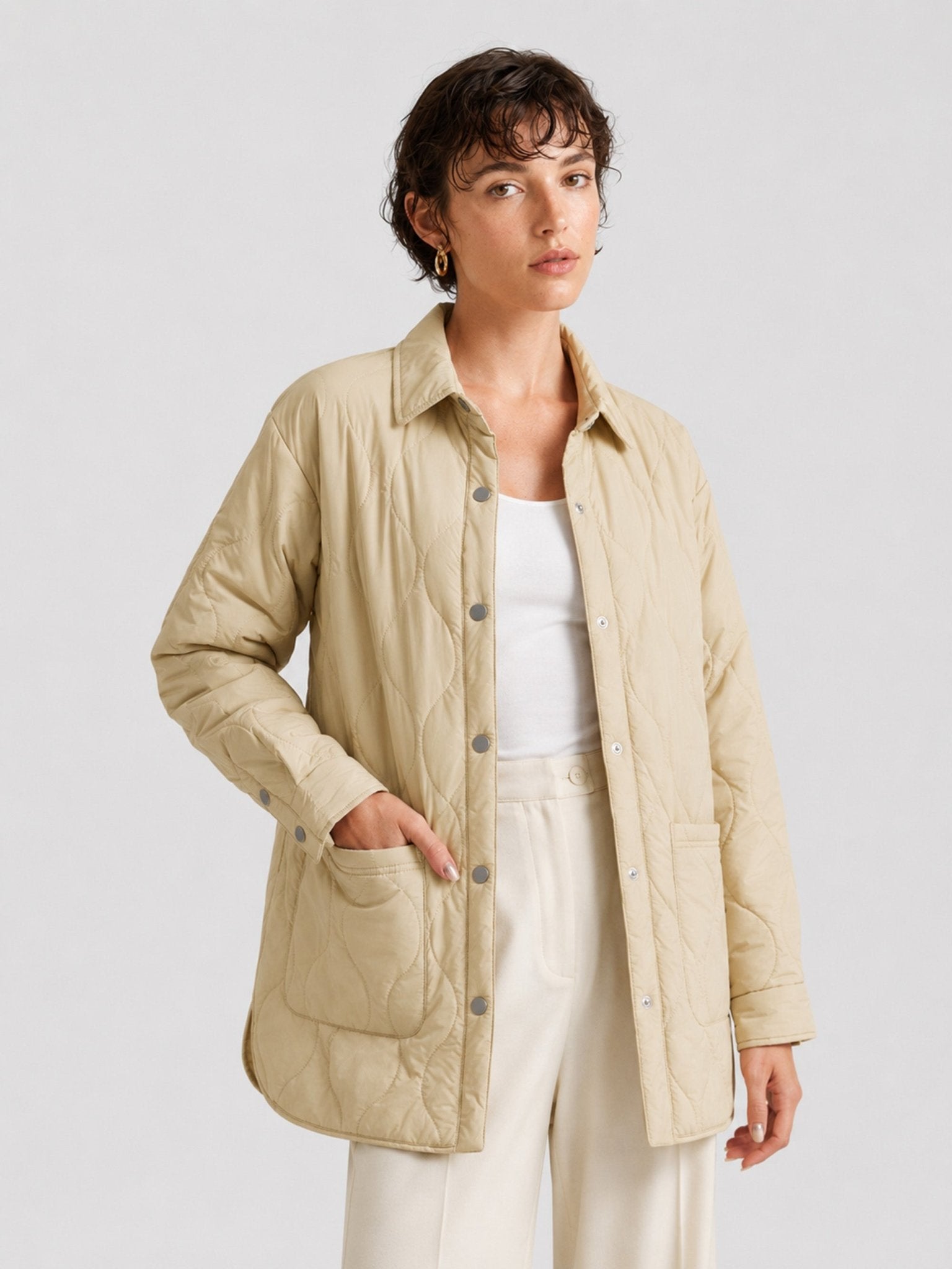 YUCOLEN Women's Water Ripple Quilted Shacket Lightweight Button Down Coat with Pockets in Champagne