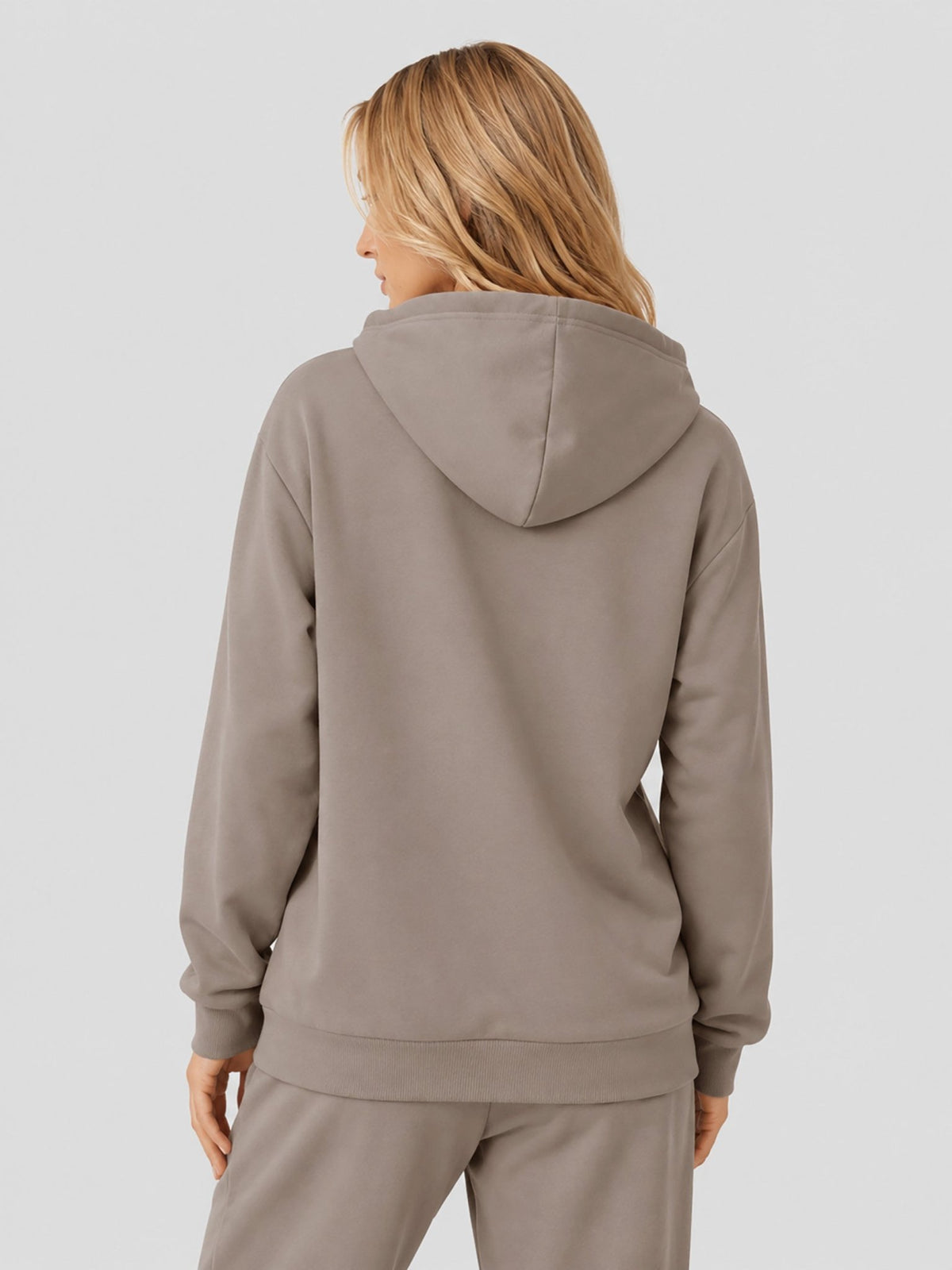 YUCOLEN Women's Loose Fit Fleece Lined Hoodie with Cotton Blend Fabric in Coffee Grey