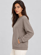 YUCOLEN Womens Warm Fleece Crewneck Sweatshirt with Zip Pockets in Coffee Grey