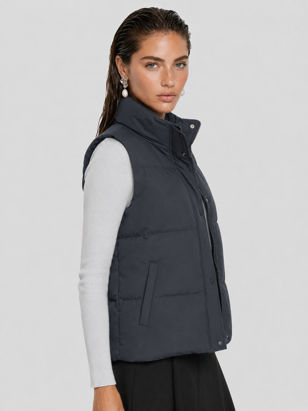 YUCOLEN Women's Lightweight Duck Down Puffer Vest Stand Collar Sleeveless Jacket in Dark Dray