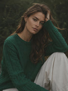 YUCOLEN Women's Lightweight Cable Knit Sweater Soft Crew Neck Fisherman Pullover Top in Dark Green