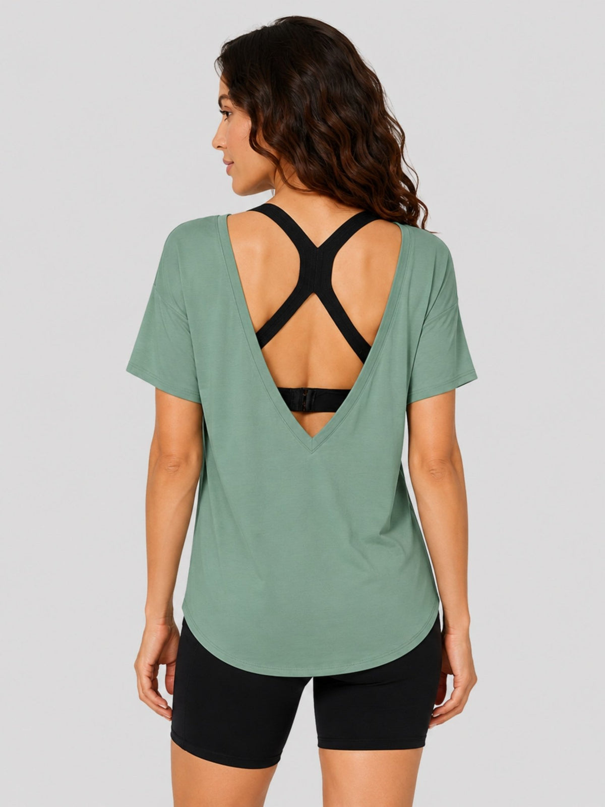 YUCOLEN Women's Reversible Workout Tee Open Back Loose Fit Athletic Shirt in Green