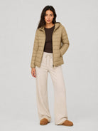 YUCOLEN Women Lightweight Hooded Jacket Water-Resistant Quilted Outdoor Coat in Khaki