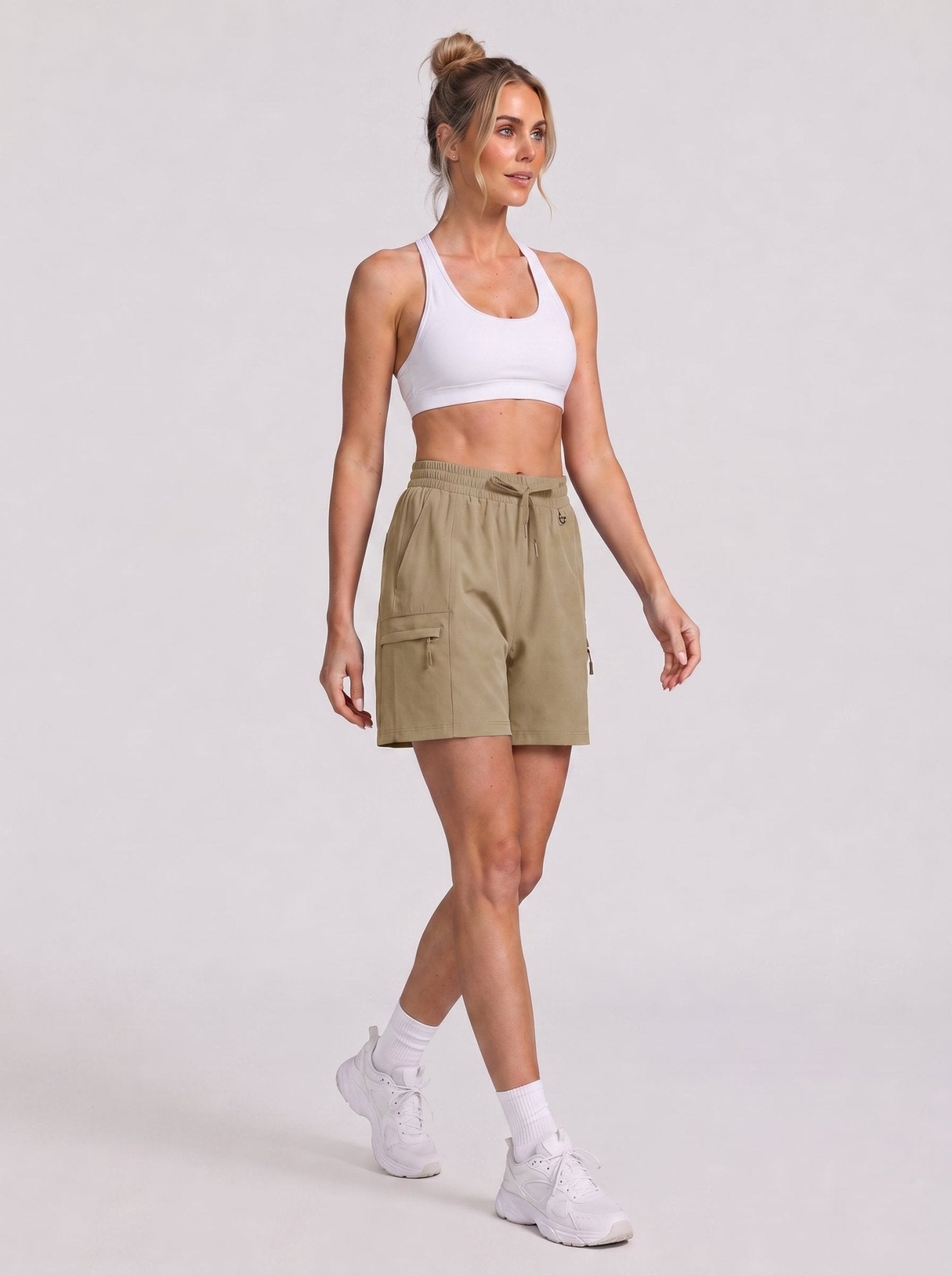 YUCOLEN Women's Quick Dry Hiking Cargo Shorts UPF 50 Plus Lightweight 5 Inch Athletic Shorts in Khaki