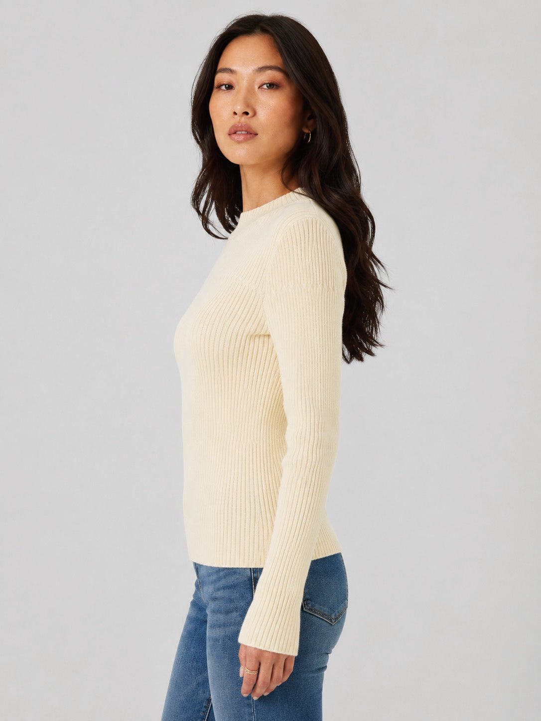 YUCOLEN Women's Mock Neck Ribbed Slim Fit Sweater Soft Wool Blend Pullover in Light Apricot