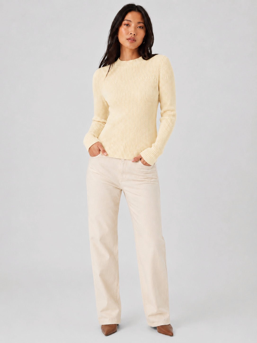YUCOLEN Women's Mock Neck Ribbed Slim Fit Sweater Soft Wool Blend Pullover in Light Apricot