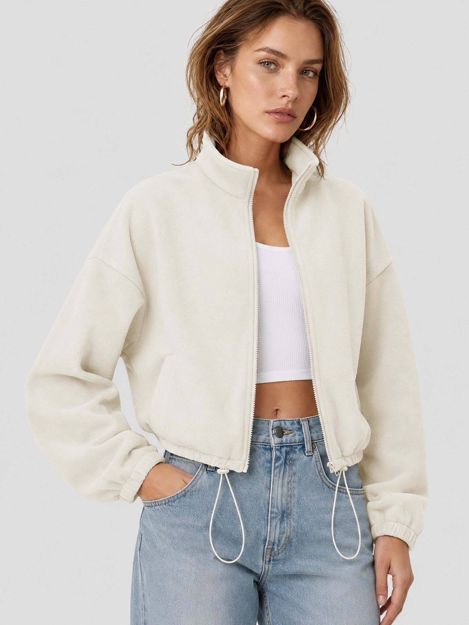 YUCOLEN Women's Cropped Fleece Jacket Full Zip Lightweight Workout Coat in Light beige