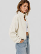 YUCOLEN Women's Cropped Fleece Jacket Full Zip Lightweight Workout Coat in Light beige