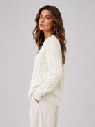 YUCOLEN Women's Lightweight Cable Knit Sweater Soft Crew Neck Fisherman Pullover Top in Light Beige