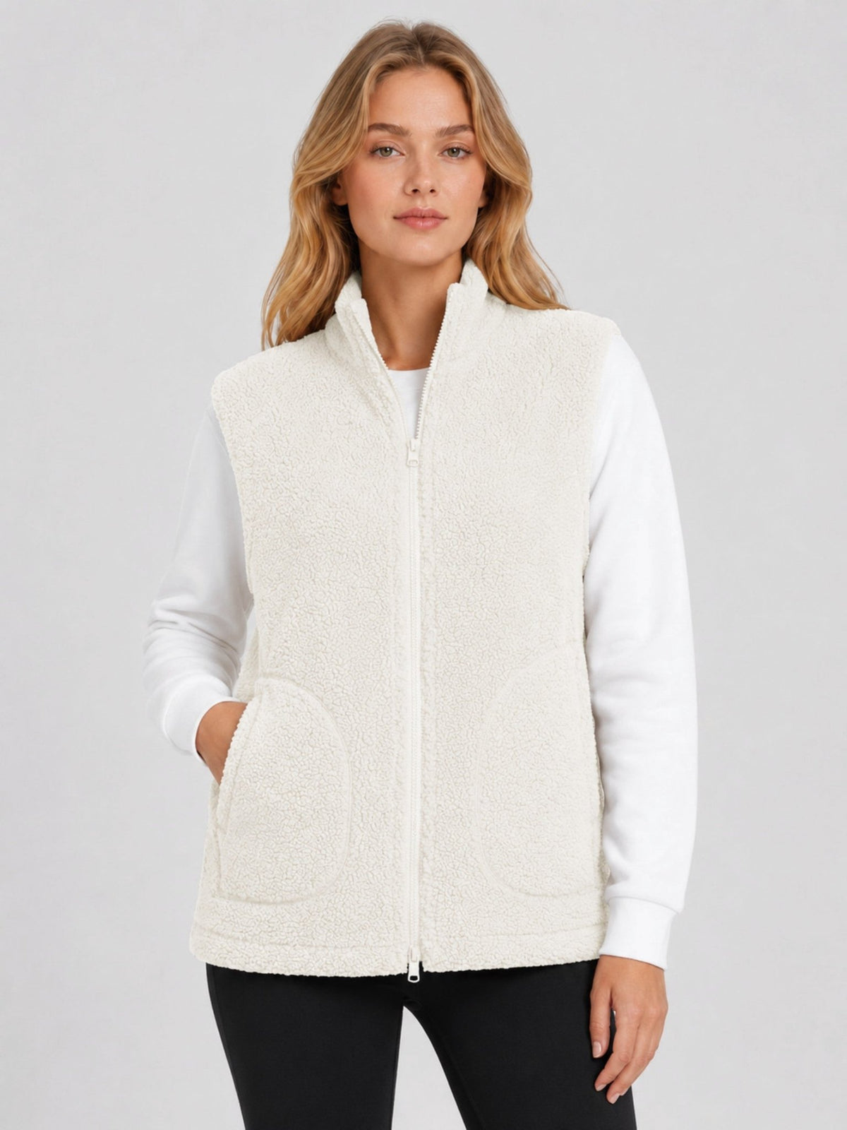 YUCOLEN Women's Sherpa Fleece Vest Fuzzy Zip Up Sleeveless Jacket with 4 Pockets in Light Beige