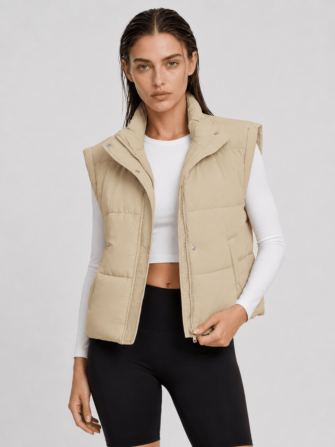 YUCOLEN Women's Cropped Puffer Vest Lightweight Windproof Insulated Gilet with Pockets in Light Champagne