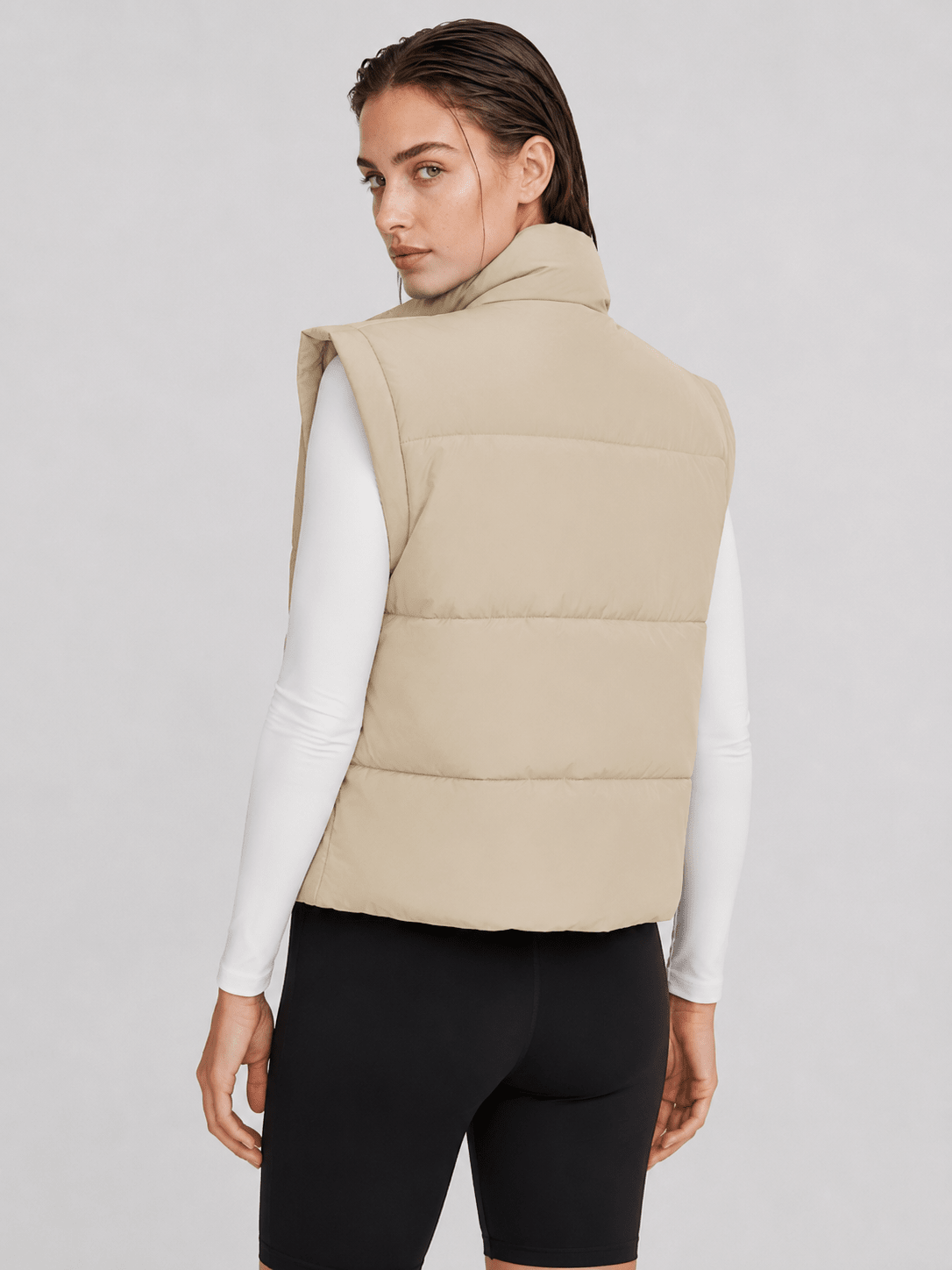 YUCOLEN Women's Cropped Puffer Vest Lightweight Windproof Insulated Gilet with Pockets in Light Champagne