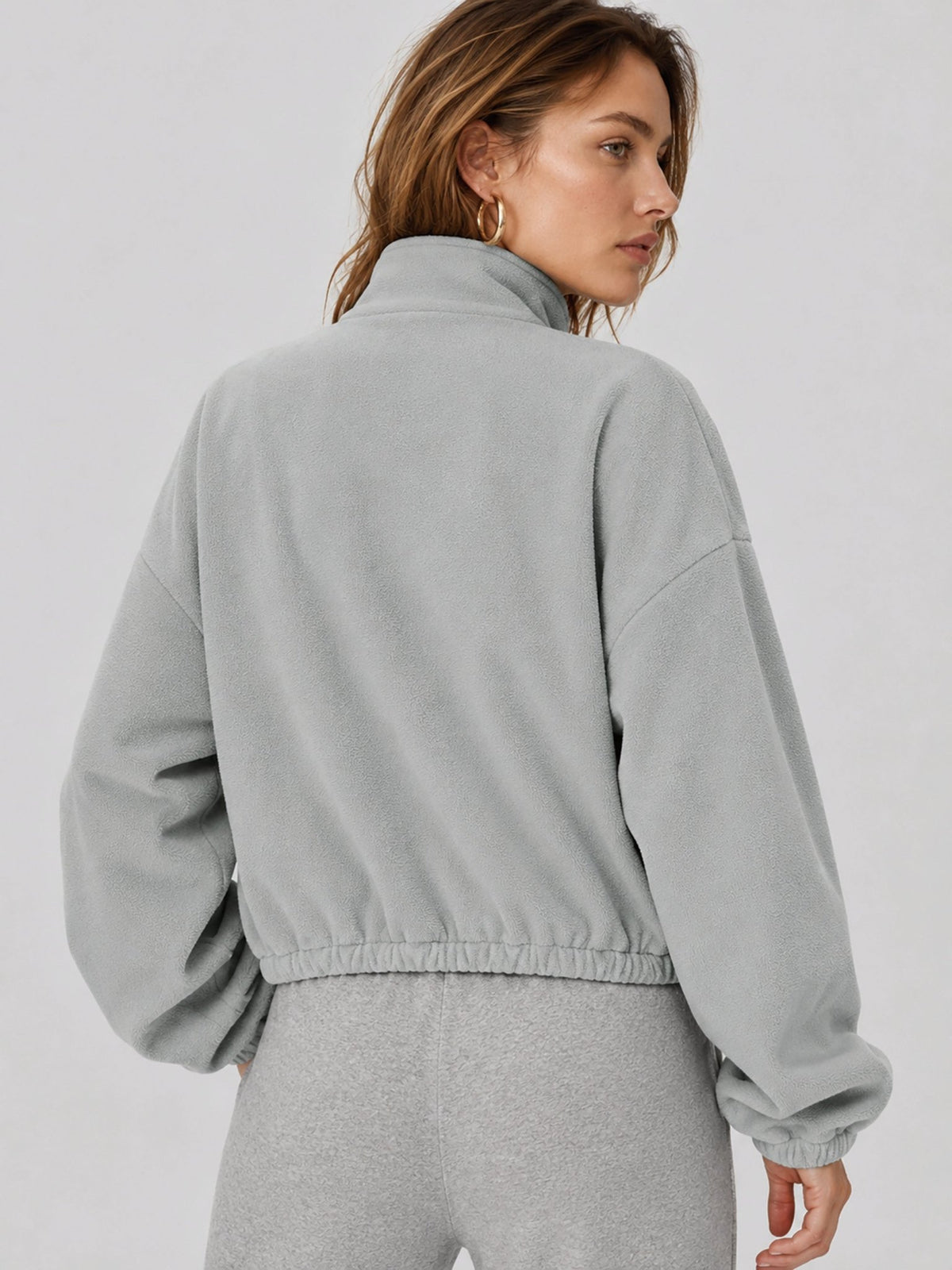 YUCOLEN Women's Cropped Fleece Jacket Full Zip Lightweight Workout Coat in Light Grey