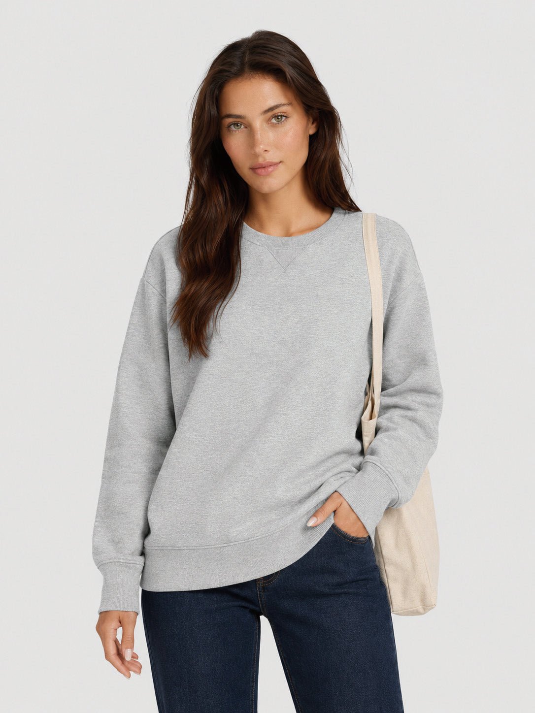 YUCOLEN Women's Fleece Lined Crewneck Sweatshirt with Thumb Holes Loose Fit Pullover in Light Grey