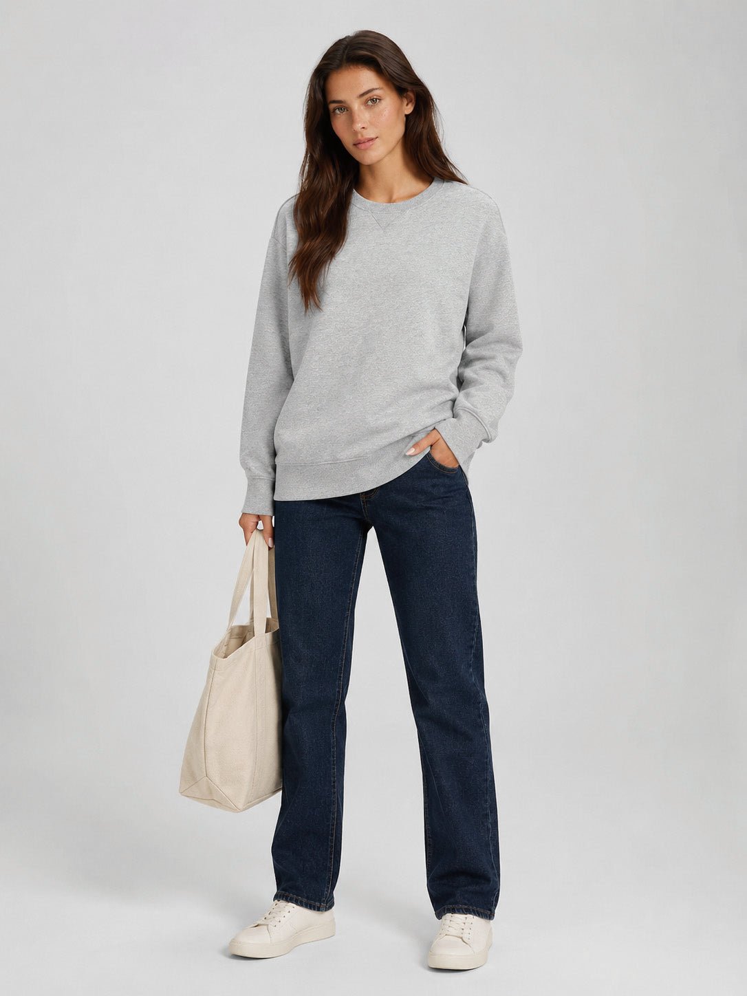 YUCOLEN Women's Fleece Lined Crewneck Sweatshirt with Thumb Holes Loose Fit Pullover in Light Grey