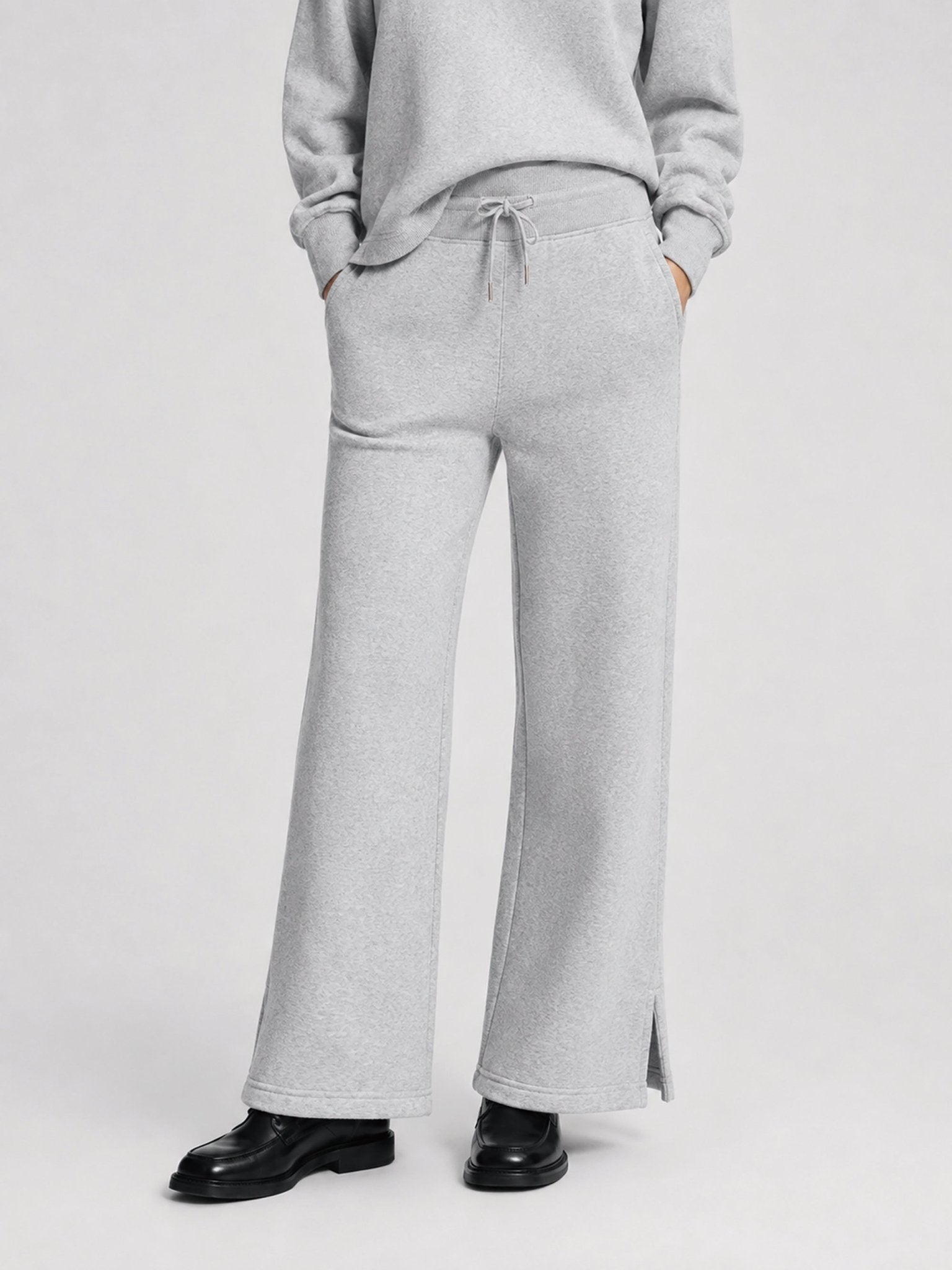 YUCOLEN Women's Fleece Lined Wide Leg Sweatpants Thermal Cotton Lounge Pants with Side Slits in Light Grey