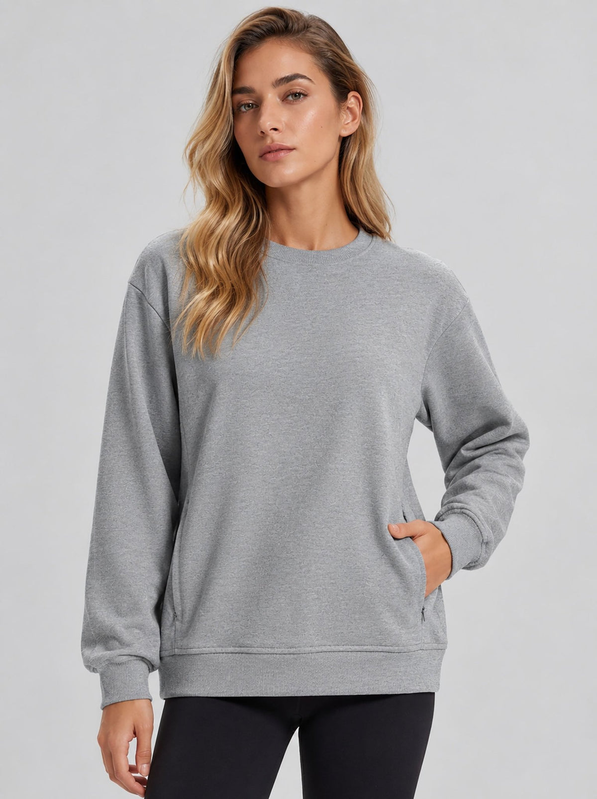YUCOLEN Womens Warm Fleece Crewneck Sweatshirt with Zip Pockets in Light Grey