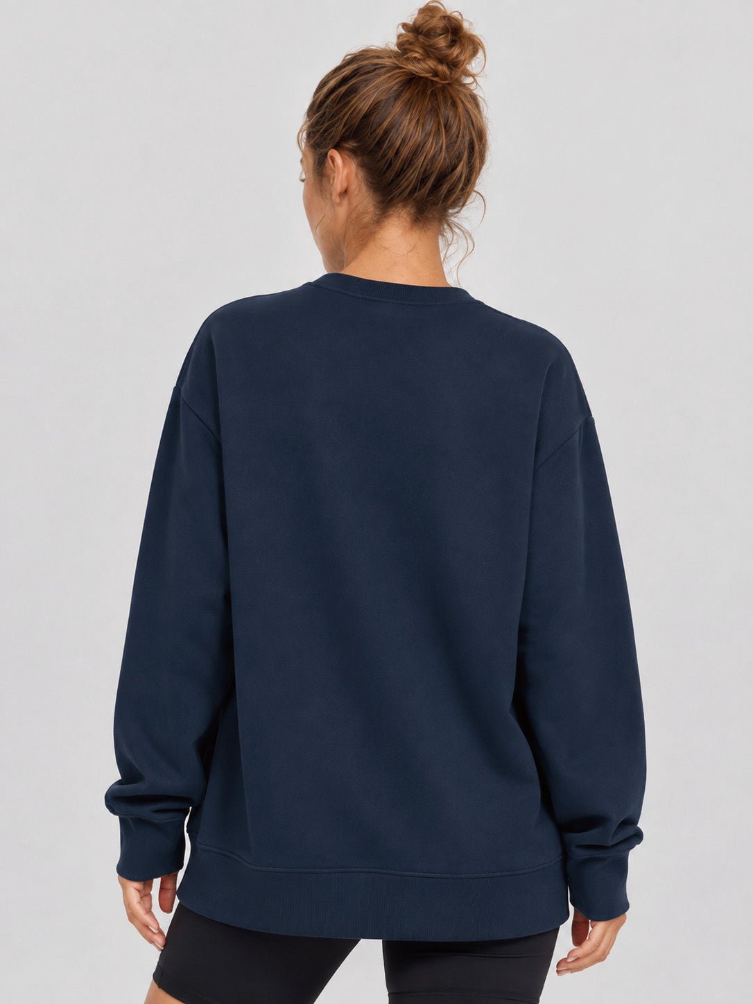 YUCOLEN Women's Fleece Lined Crewneck Sweatshirt with Thumb Holes Loose Fit Pullover in Navy