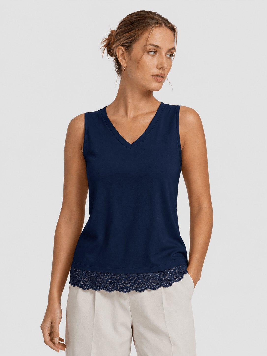 YUCOLEN Women's Lightweight Sleeveless Tank Top - Stretch Workout Shirt in Navy