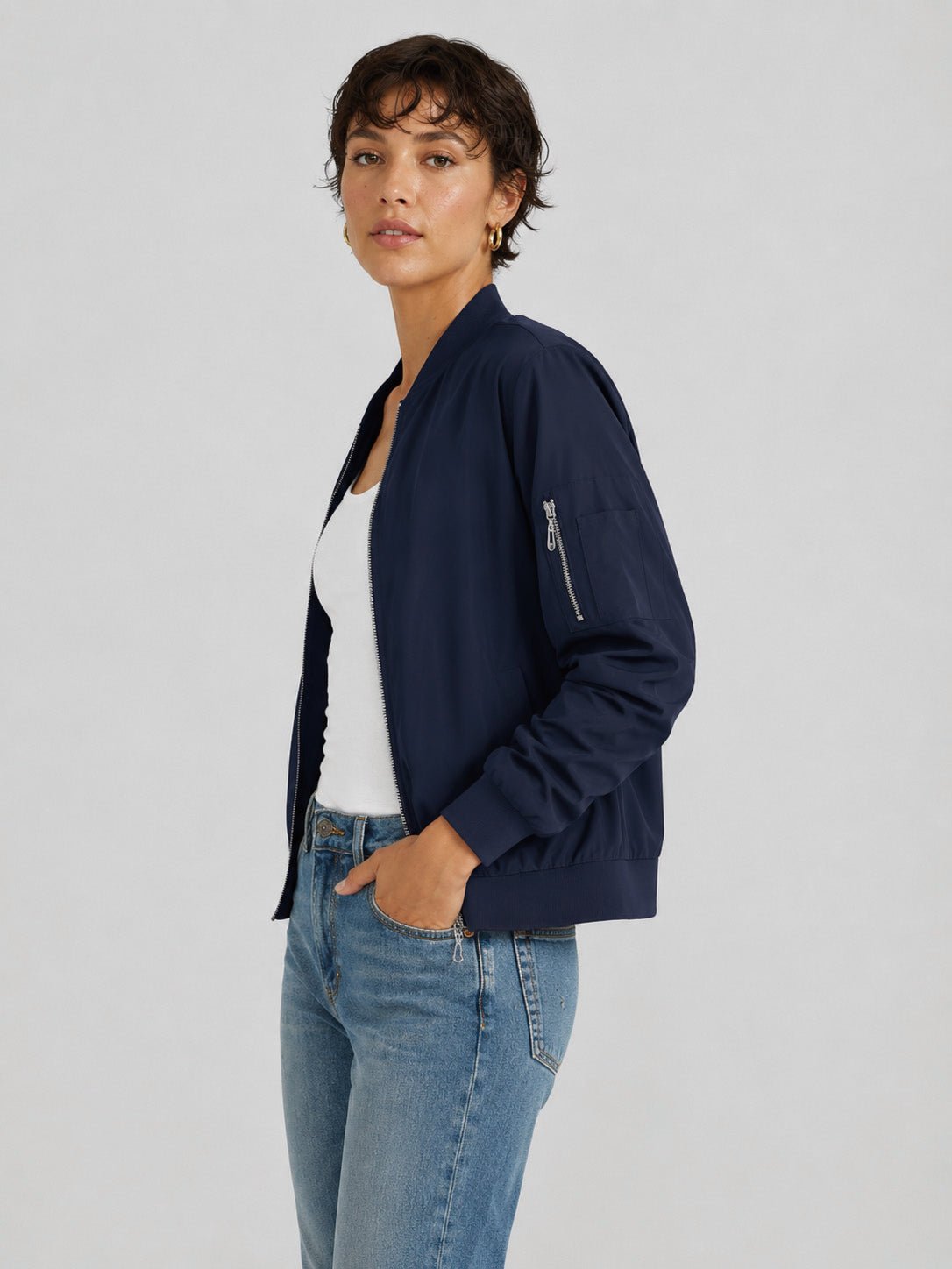 YUCOLEN Women's Lightweight Water Resistant Bomber Jacket 5-Pocket Utility Windbreaker in Navy
