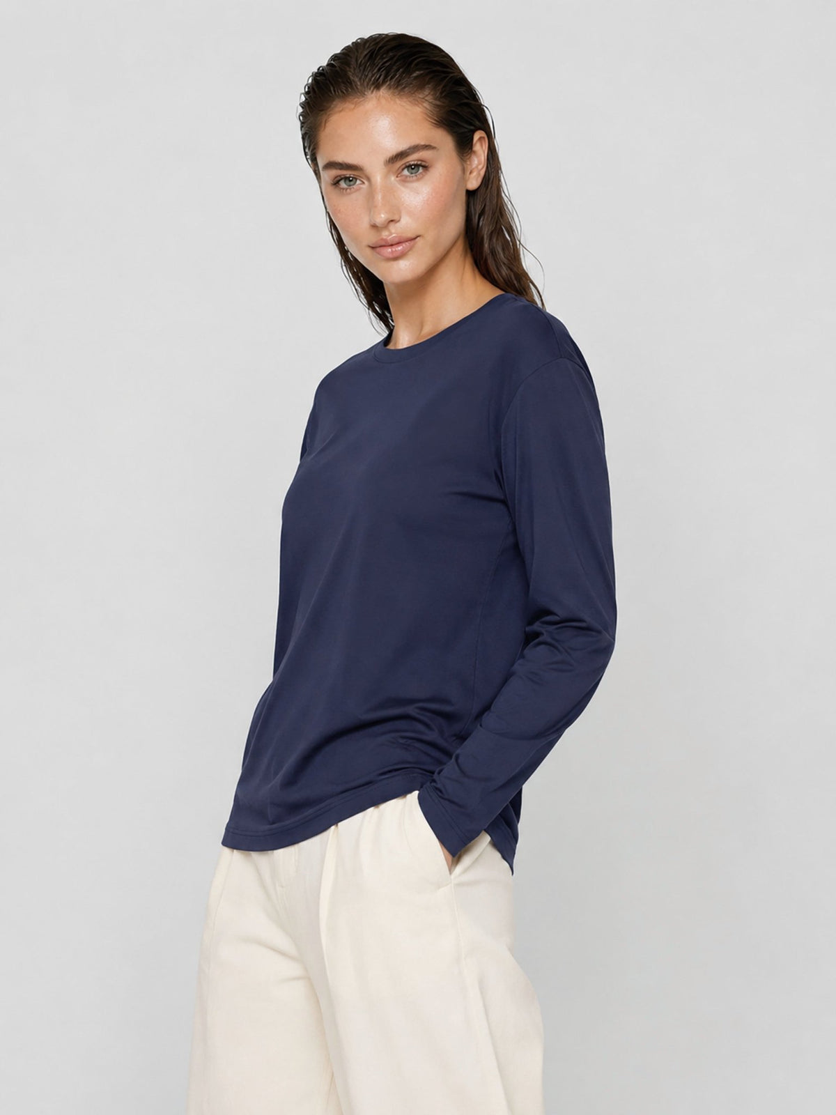 YUCOLEN Women's Long Sleeve Tri-blend Shirt Soft Breathable Loose Fit Crew Neck Tee in Navy