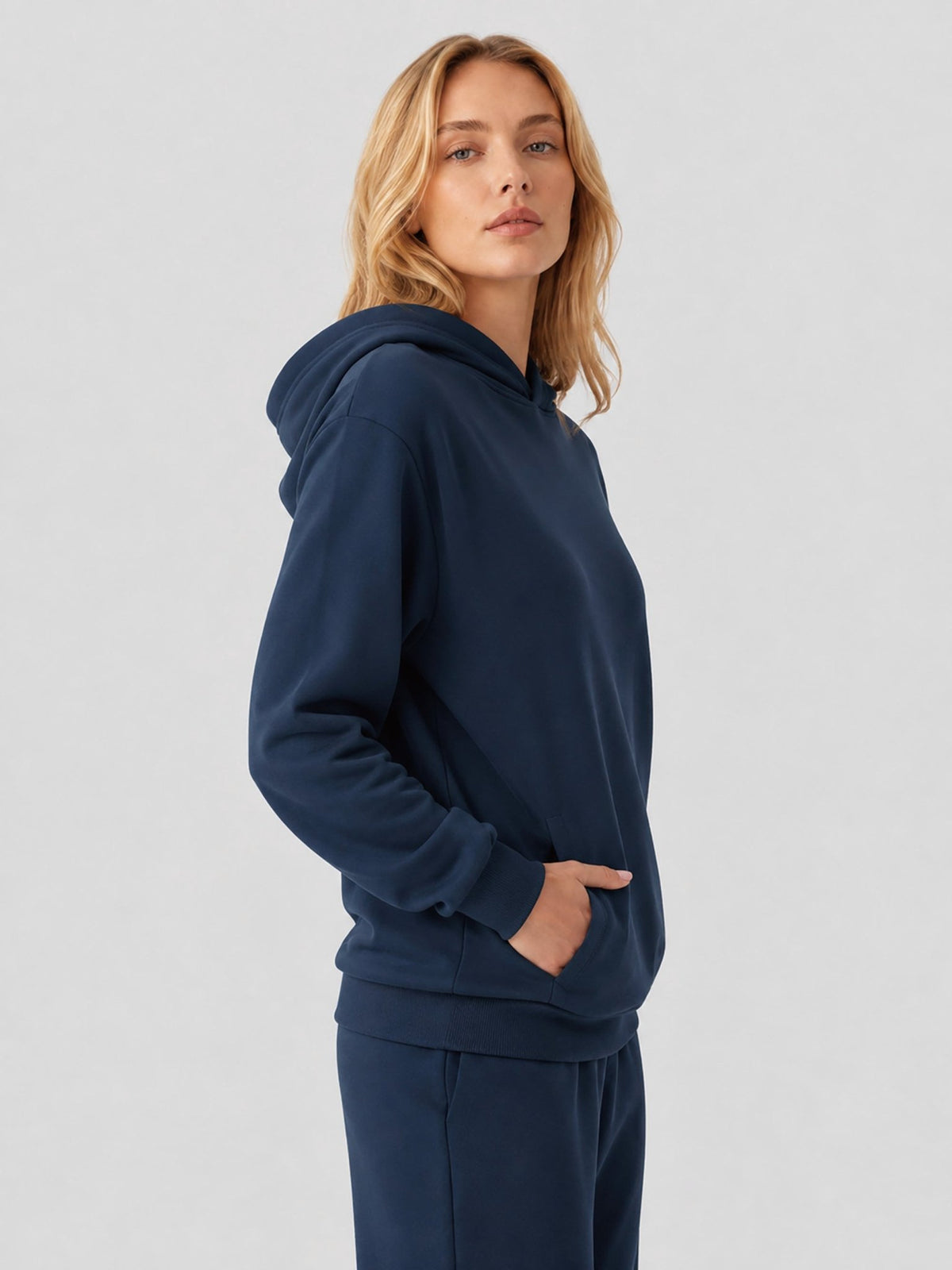 YUCOLEN Women's Loose Fit Fleece Lined Hoodie with Cotton Blend Fabric in Navy