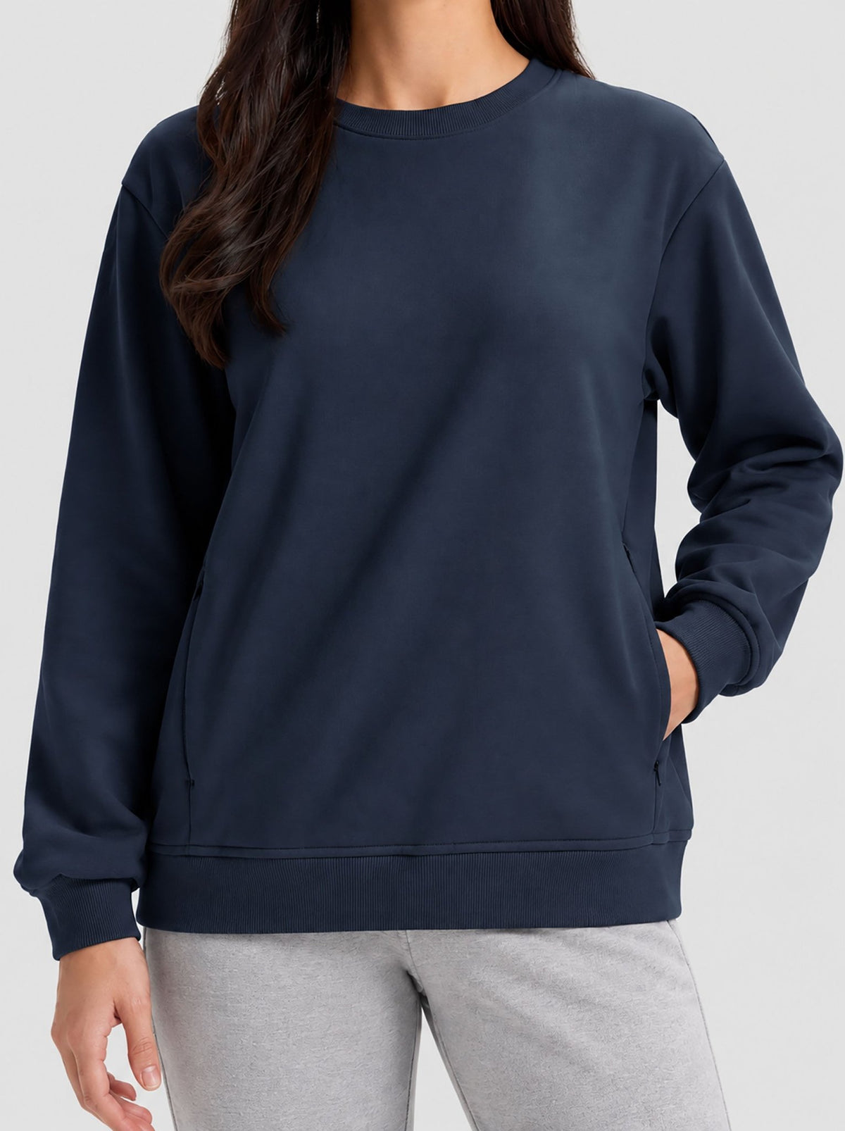 YUCOLEN Womens Warm Fleece Crewneck Sweatshirt with Zip Pockets in Navy