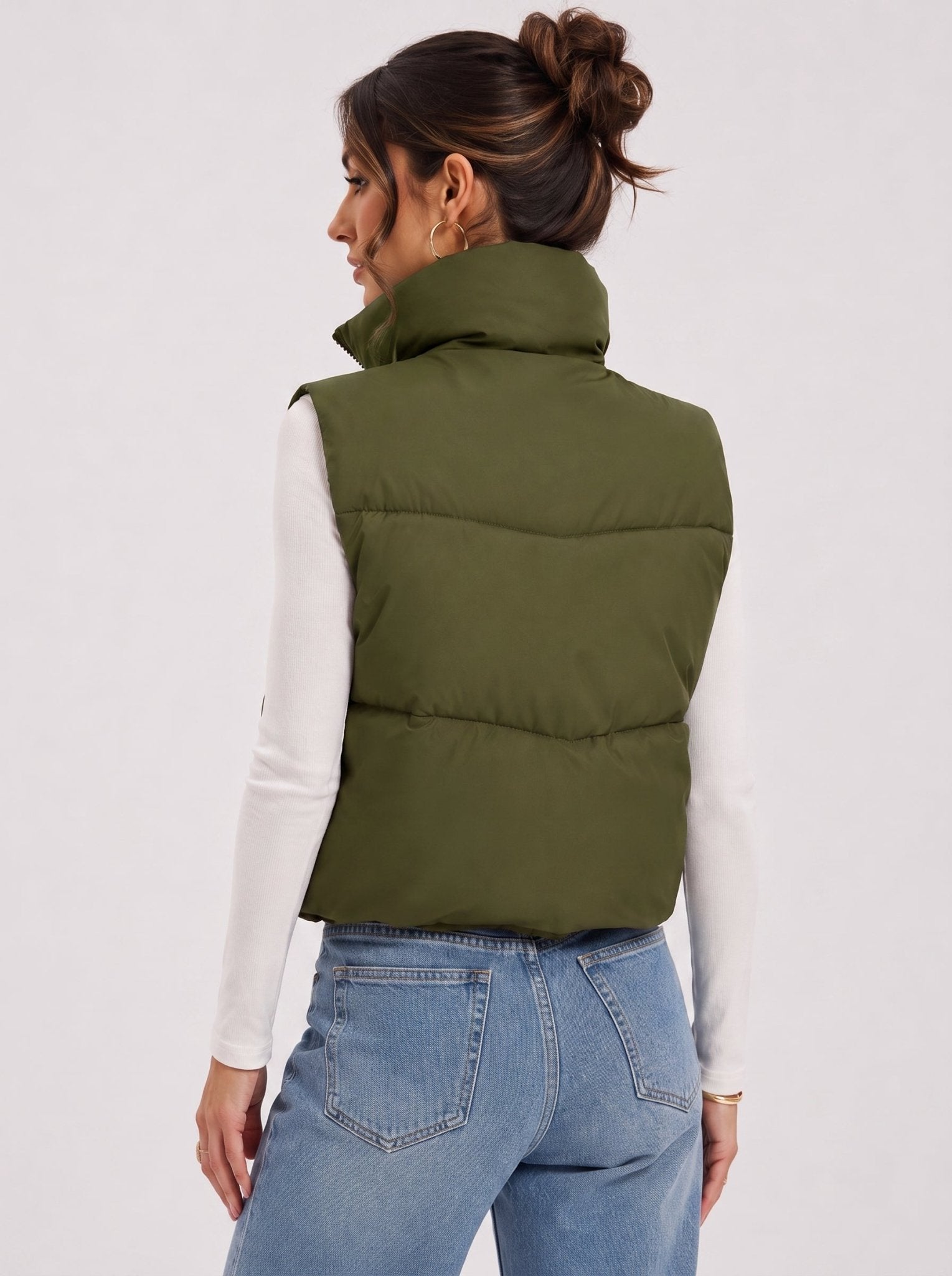 YUCOLEN Women's Cropped Puffer Vest Lightweight Sleeveless Quilted Bubble Gilet in Olive Green