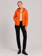 YUCOLEN Women Lightweight Hooded Jacket Water-Resistant Quilted Outdoor Coat in Orange