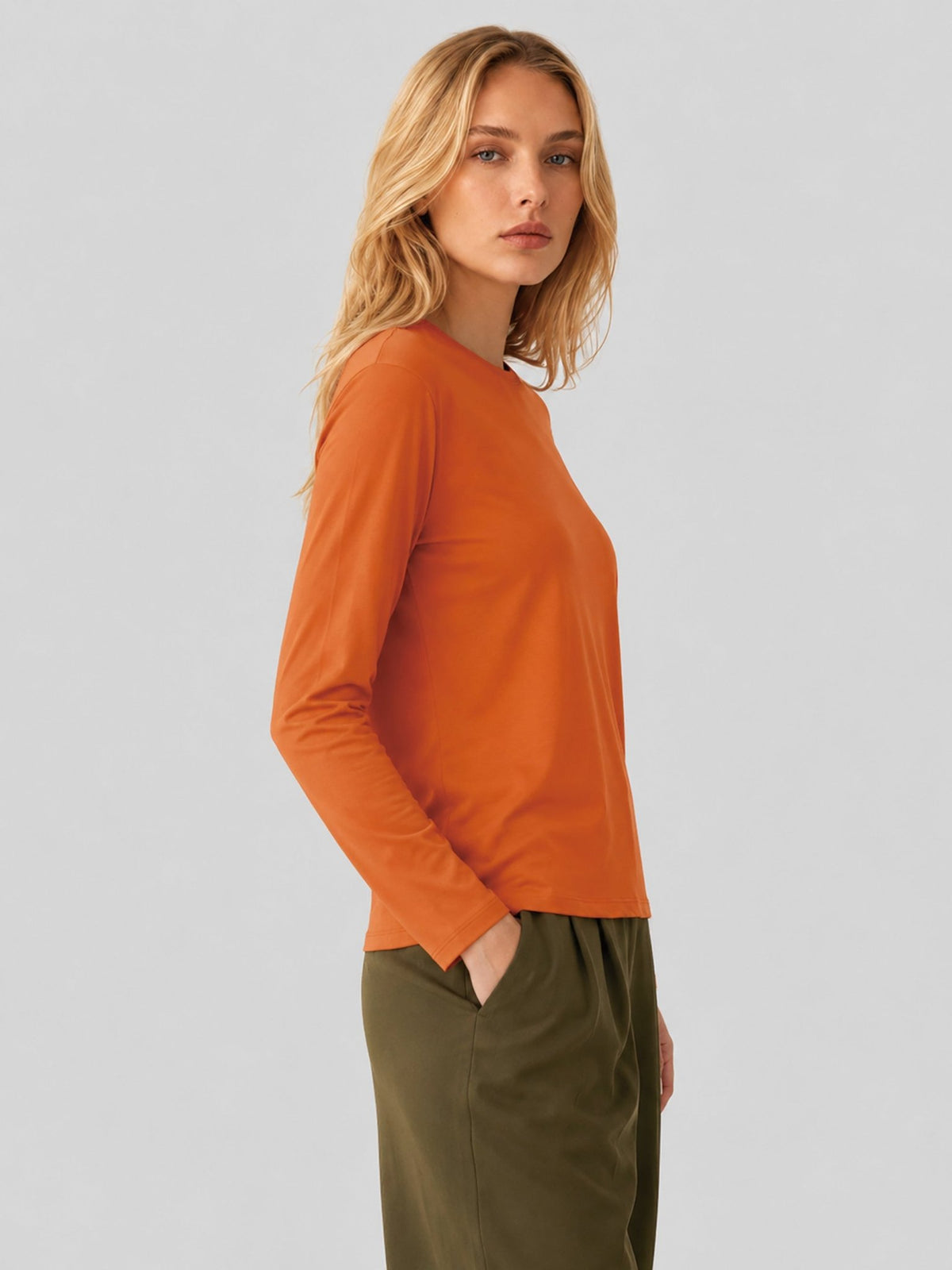 YUCOLEN Women's Long Sleeve Tri-blend Shirt Soft Breathable Loose Fit Crew Neck Tee in Orange