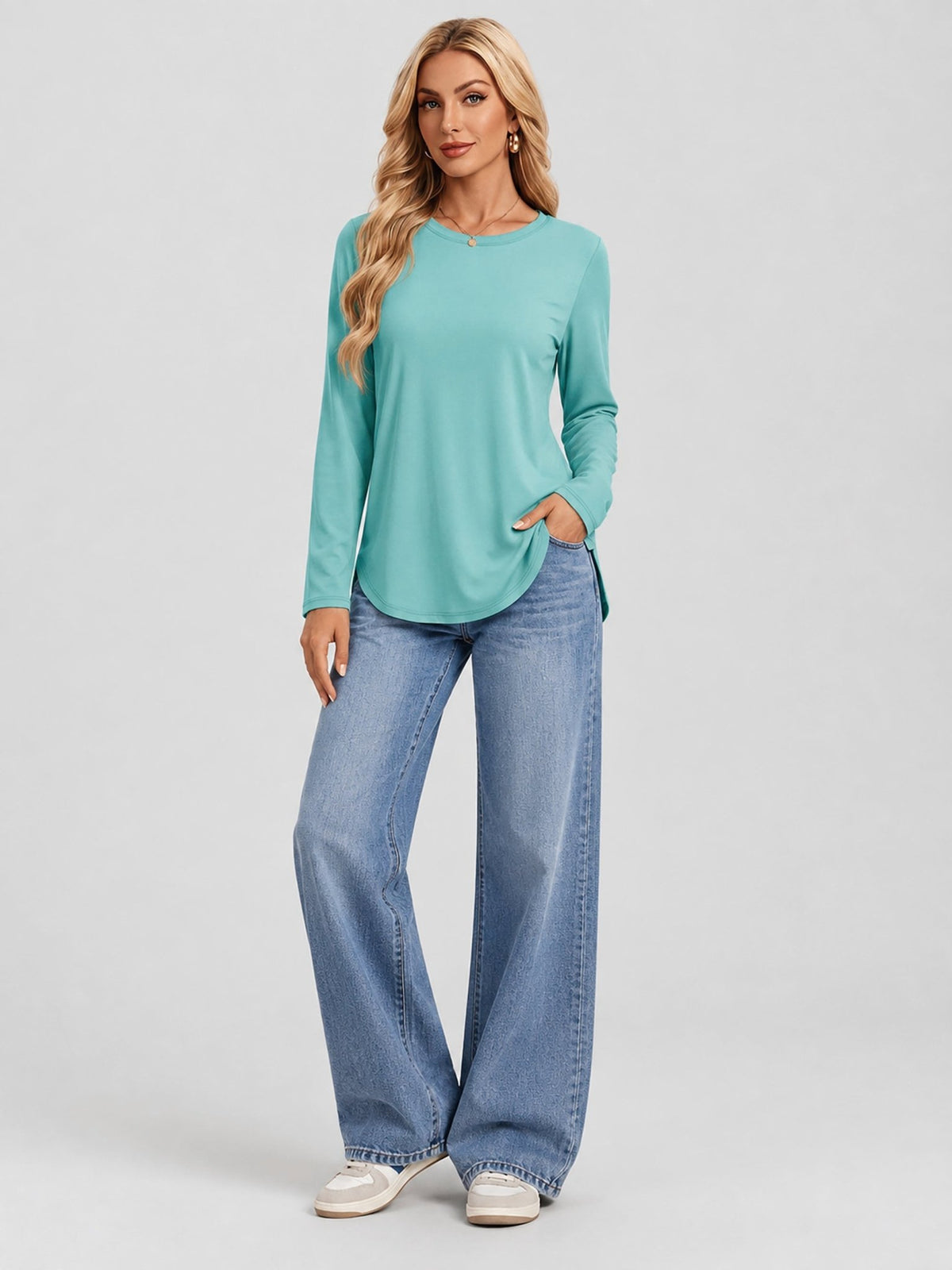 YUCOLEN Women's Long Sleeve Crewneck Tunic Top with Curved Hem in Pale Sage