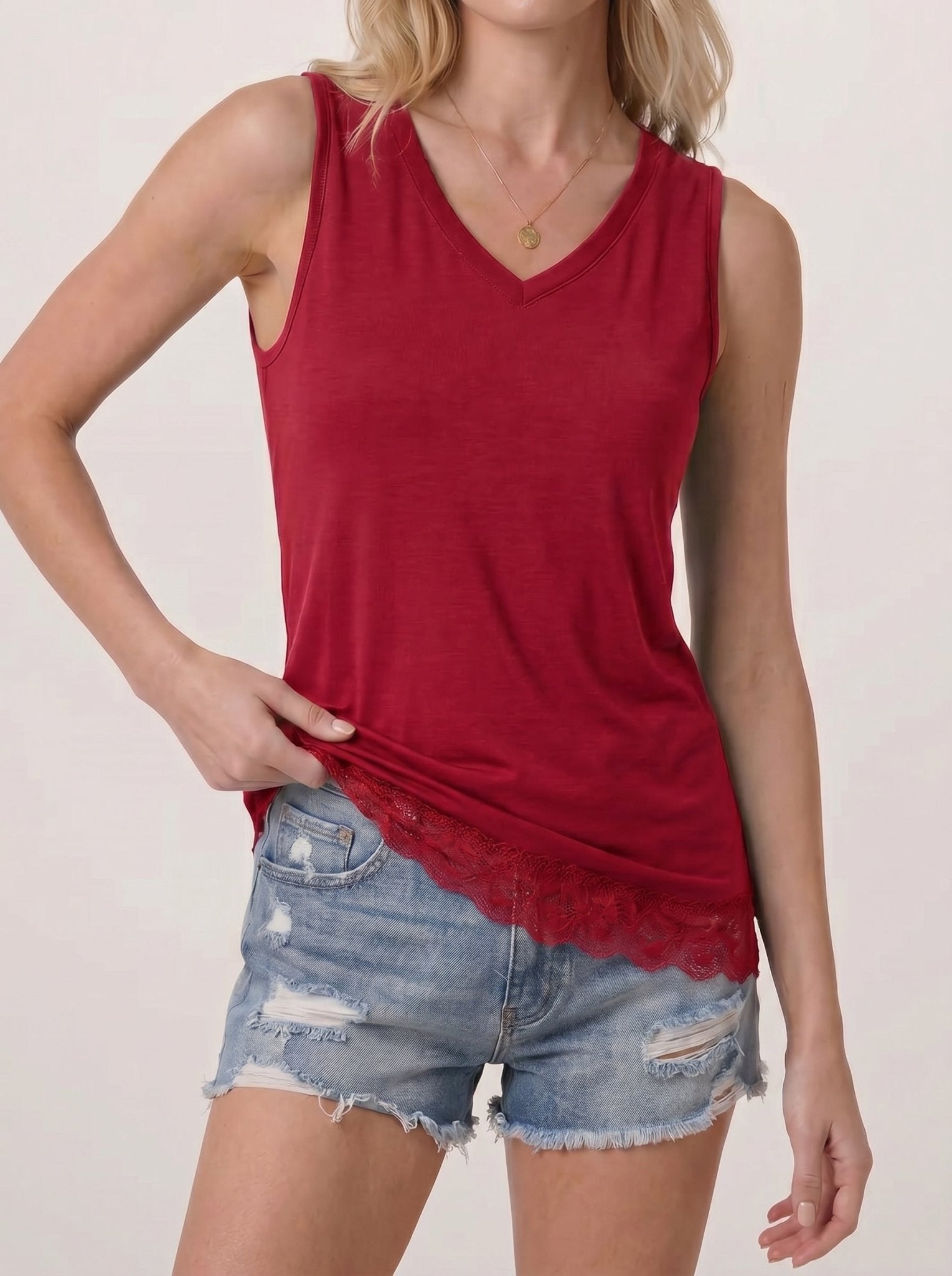 YUCOLEN Women's Lightweight Sleeveless Tank Top - Stretch Workout Shirt in Red