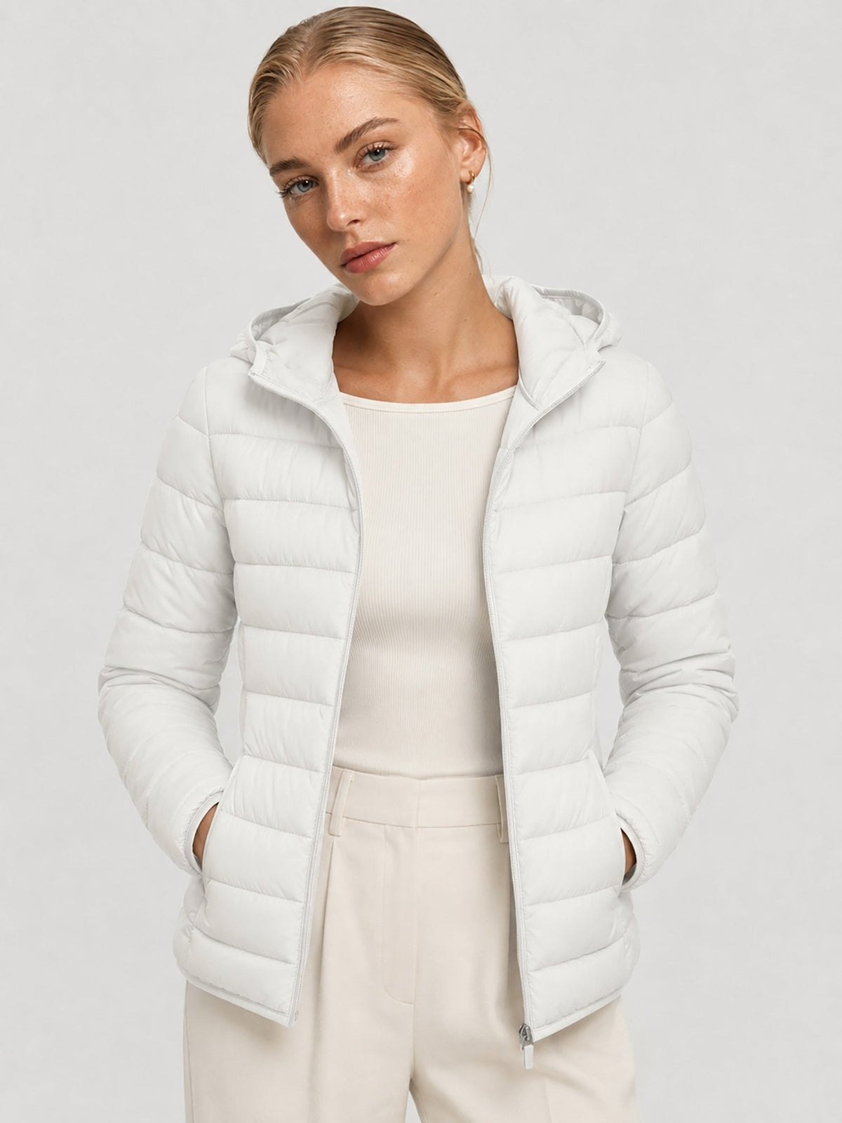 YUCOLEN Women Lightweight Hooded Jacket Water-Resistant Quilted Outdoor Coat in White