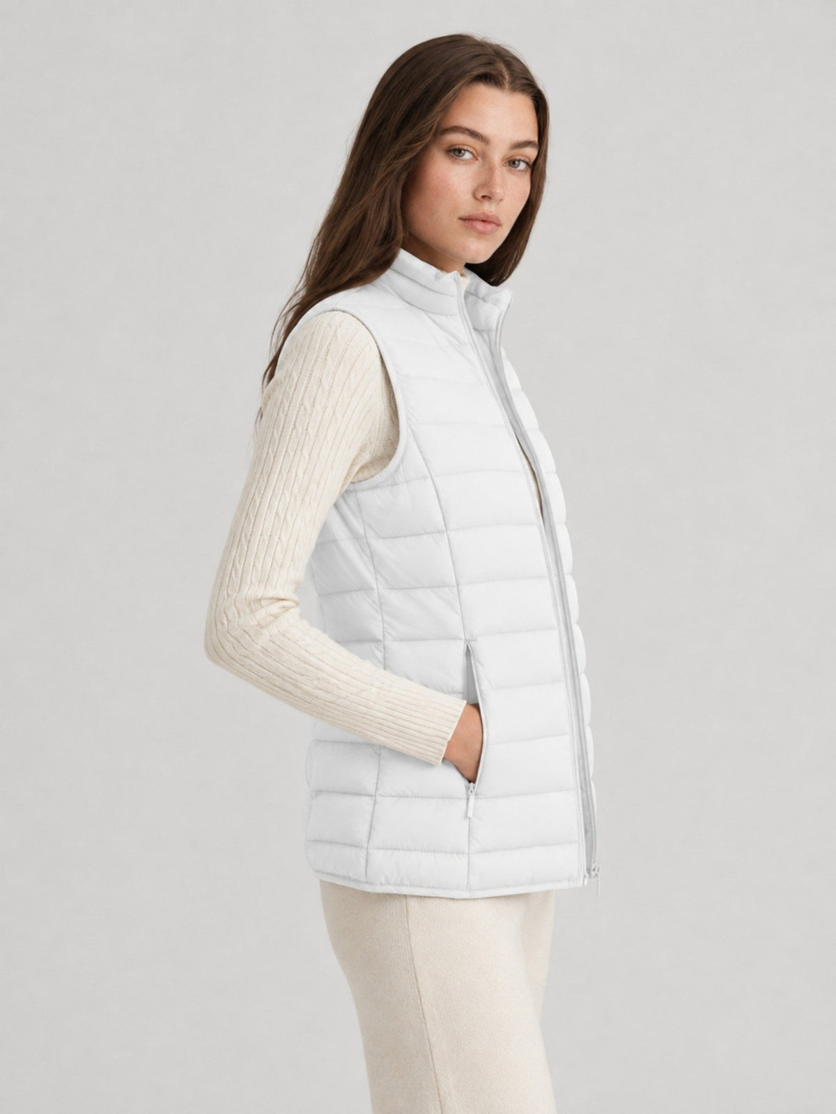 YUCOLEN Women's 270g Lightweight Down Quilted Puffer Vest Windproof Sleeveless Jacket in White