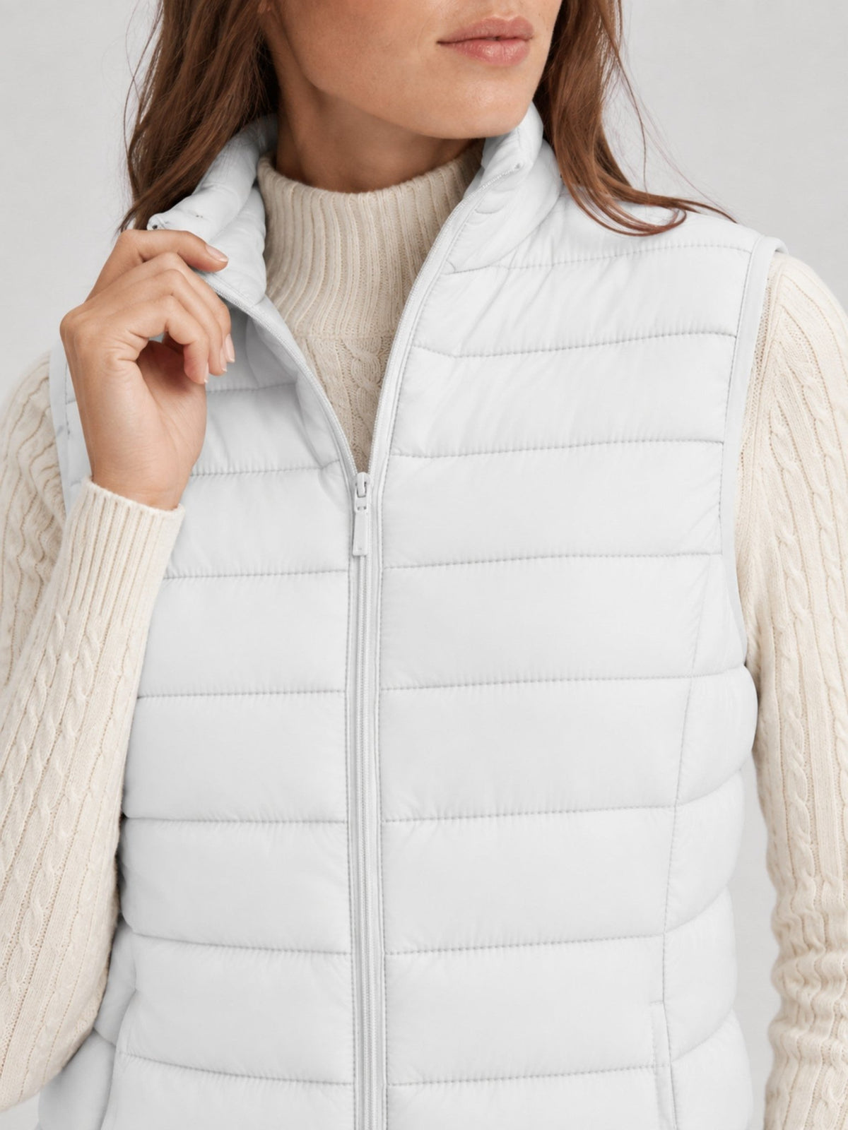 YUCOLEN Women's 270g Lightweight Down Quilted Puffer Vest Windproof Sleeveless Jacket in White