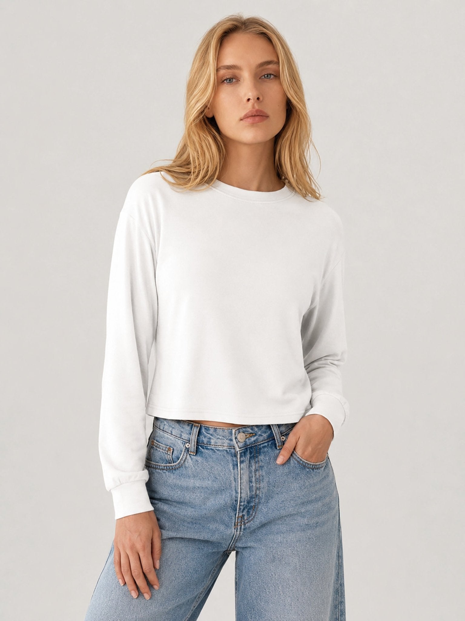 YUCOLEN Women's Breathable Cotton Blend Long Sleeve Crewneck Cropped Top in White