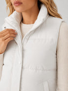 YUCOLEN Women's Lightweight Duck Down Puffer Vest Stand Collar Sleeveless Jacket in White