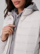 YUCOLEN Women's Lightweight Jacket Packable Water Resistant Quilted Coat with 4 Pockets in White