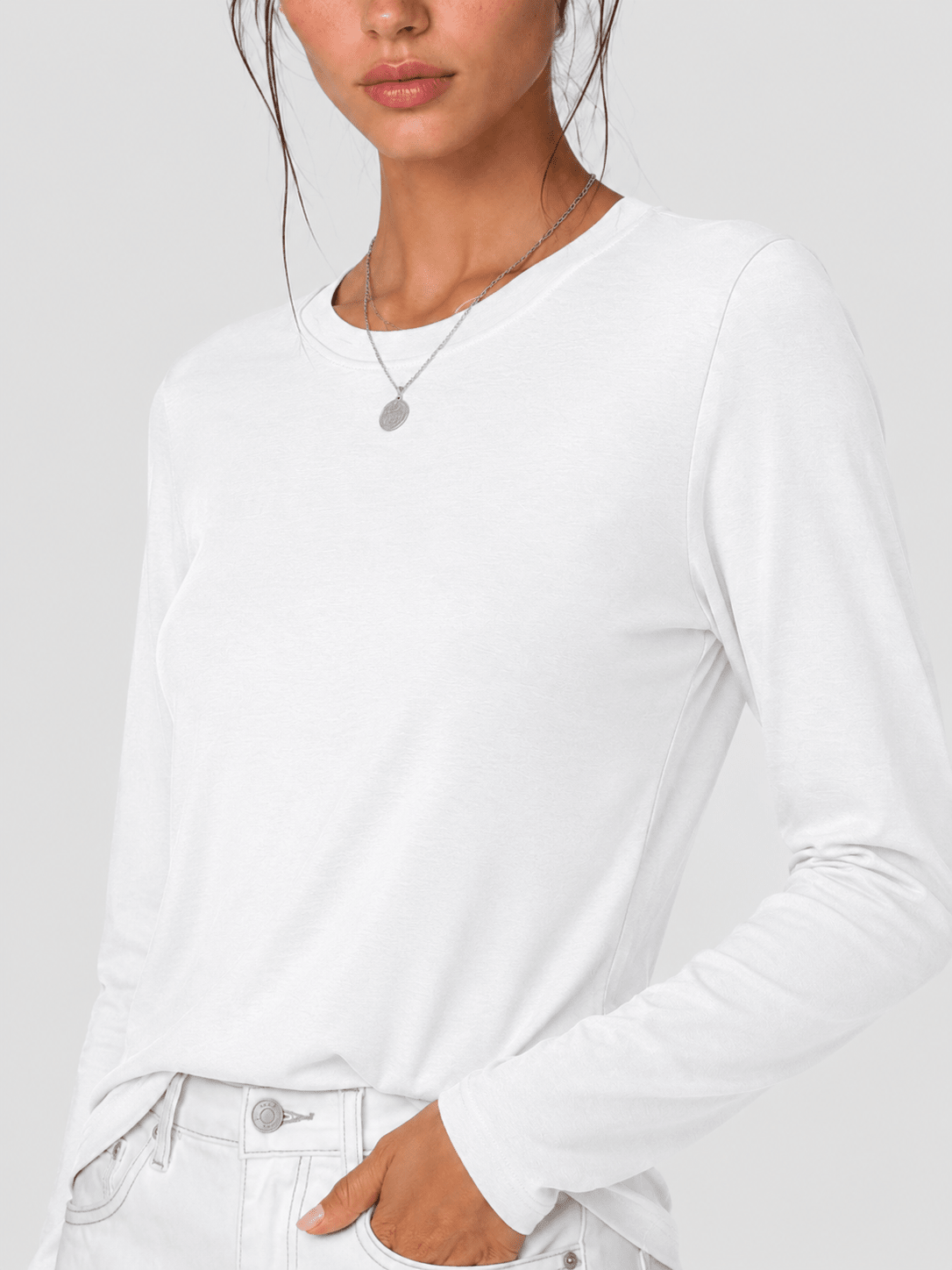 YUCOLEN Women's Long Sleeve Crew Neck Shirt Soft Tri-blend Cotton Performance Tee in White