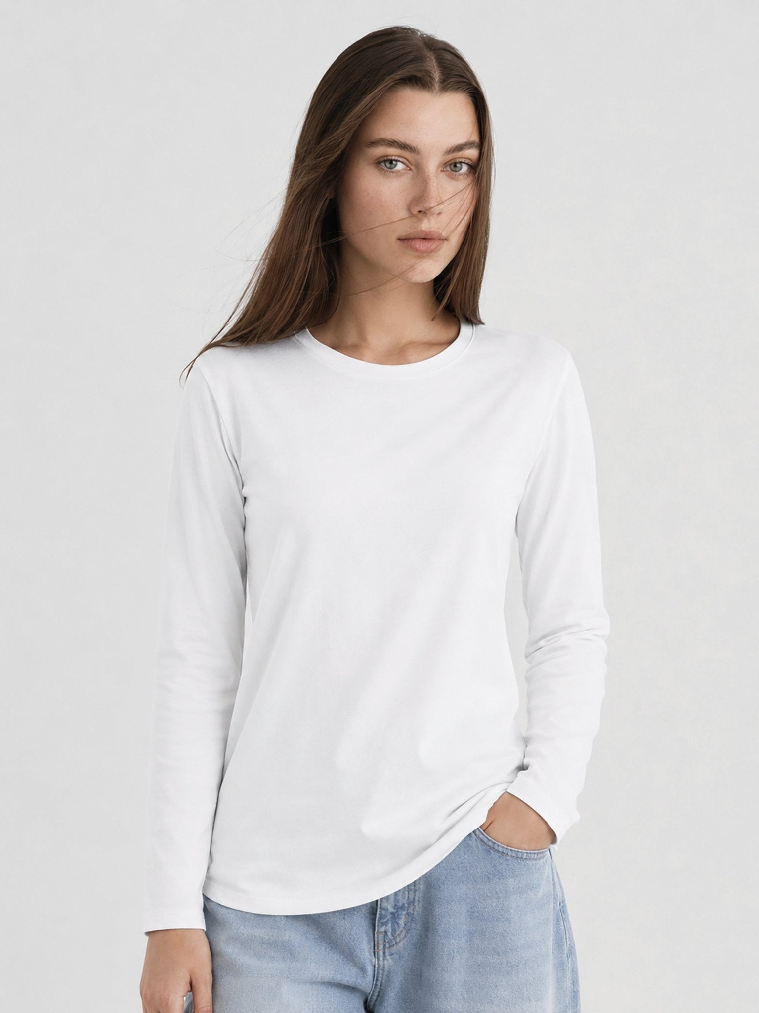 YUCOLEN Women's Long Sleeve Tri-blend Shirt Soft Breathable Loose Fit Crew Neck Tee in White