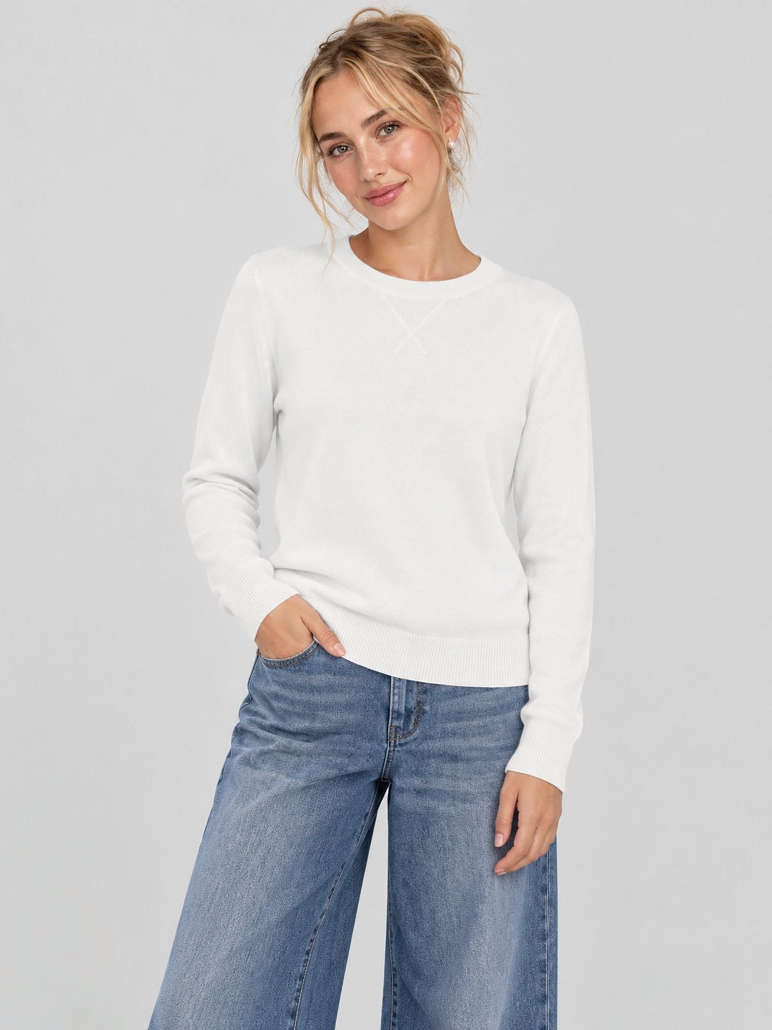 YUCOLEN Women's Soft Wool Blend Lightweight Crewneck Pullover Sweater in White
