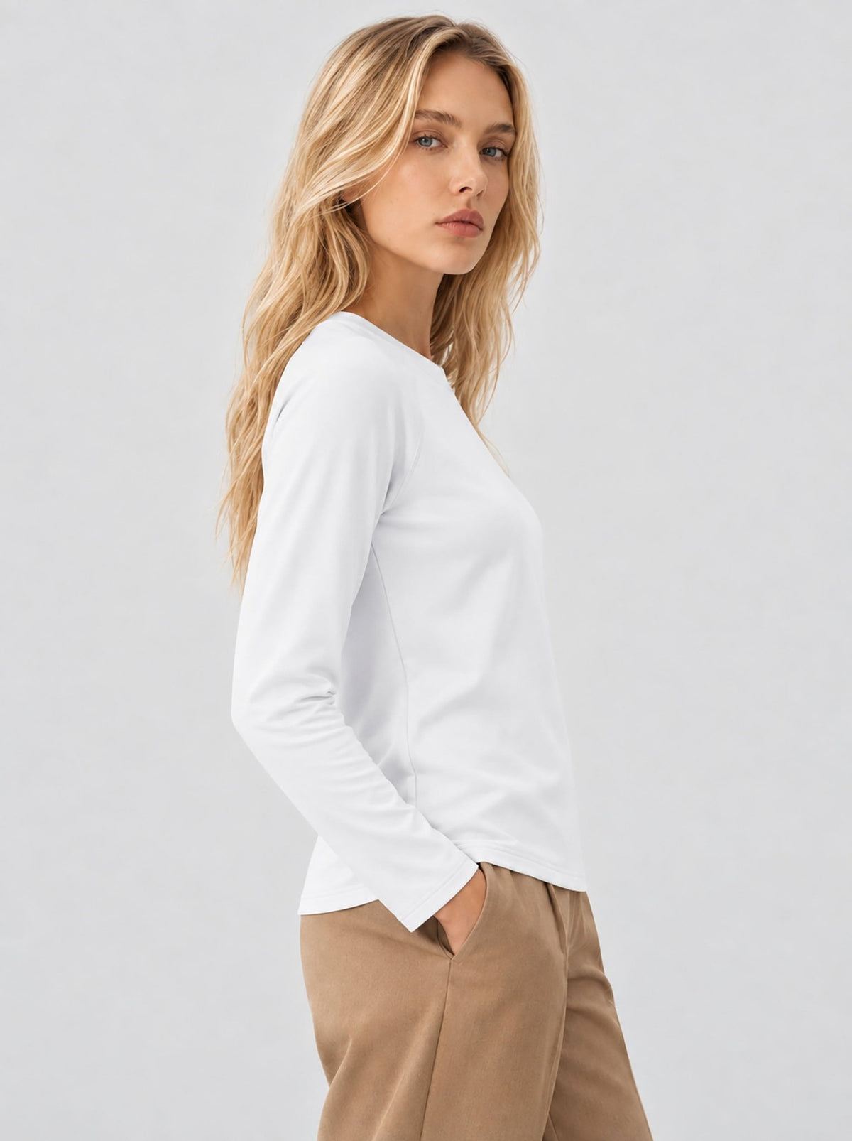 YUCOLEN Women’s Stretch Thermal Long Sleeve Active Top in White