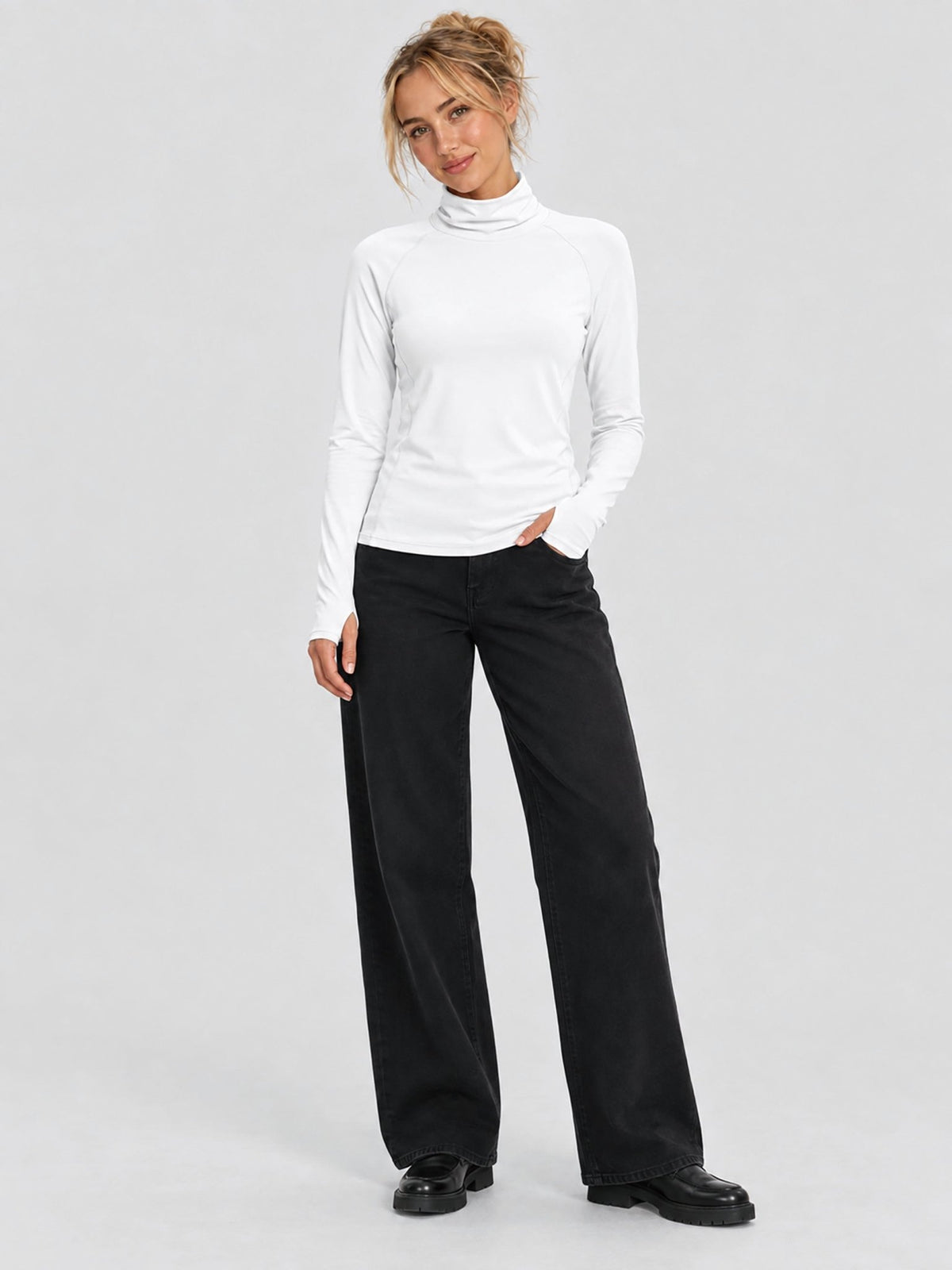 YUCOLEN Womens Thermal Long Sleeve Workout Top with Thumb Holes in White