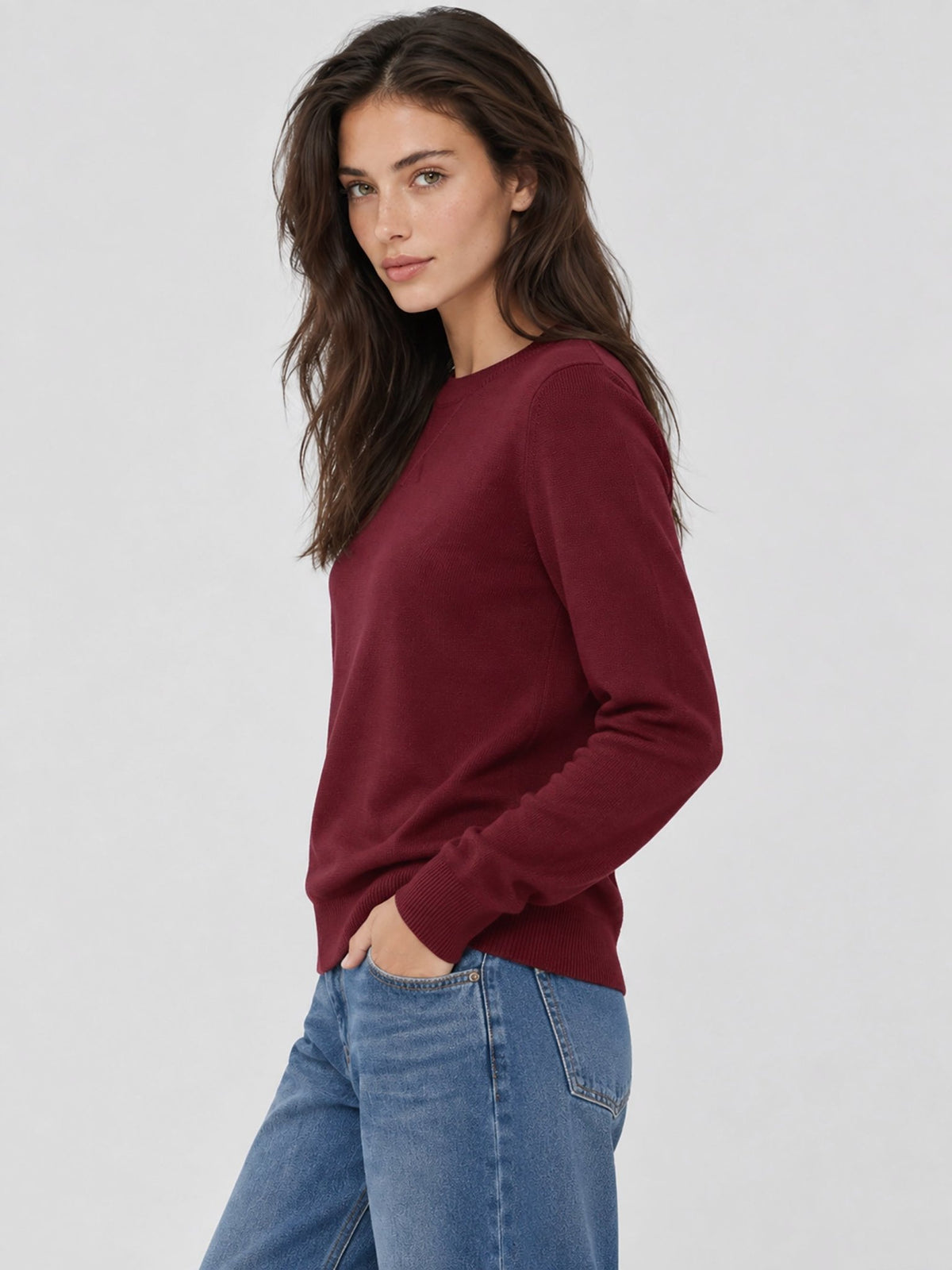 YUCOLEN Women's Soft Wool Blend Lightweight Crewneck Pullover Sweater in Wine Red
