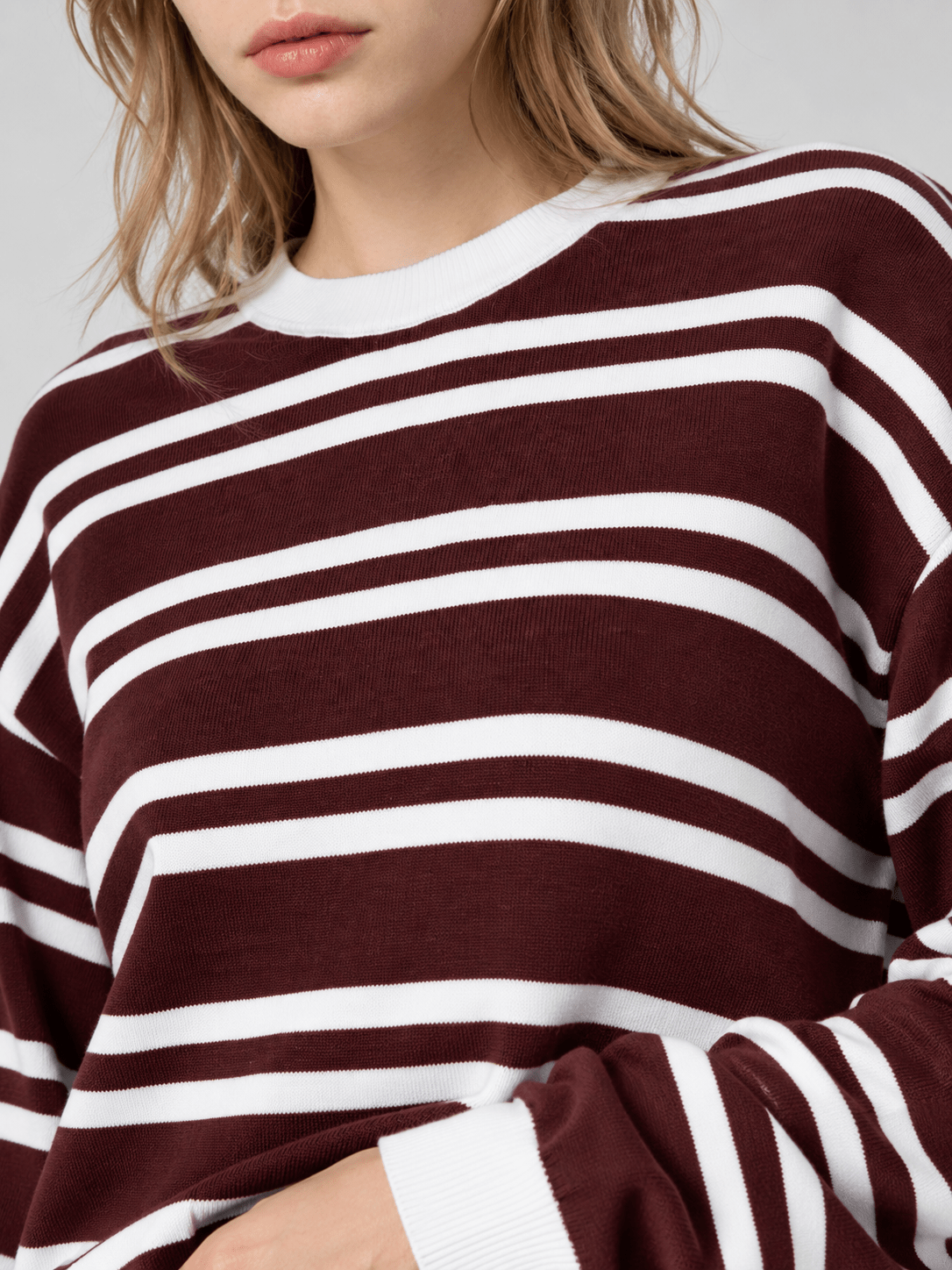 YUCOLEN Women's Striped Crewneck Sweater Soft Knit Casual Loose Fit Pullover for Fall Winter in Wine